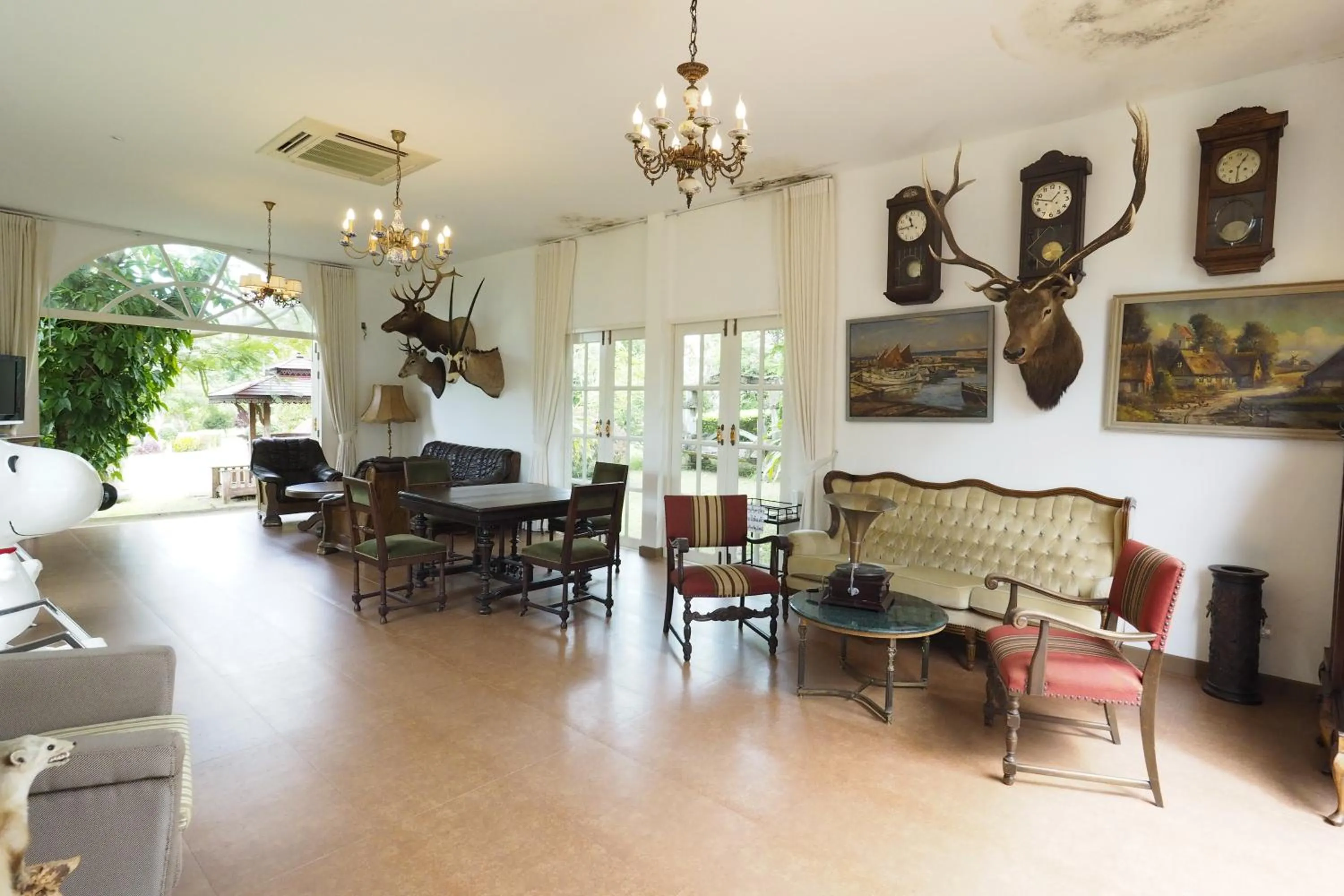 Lobby or reception in Baan Ing Khao