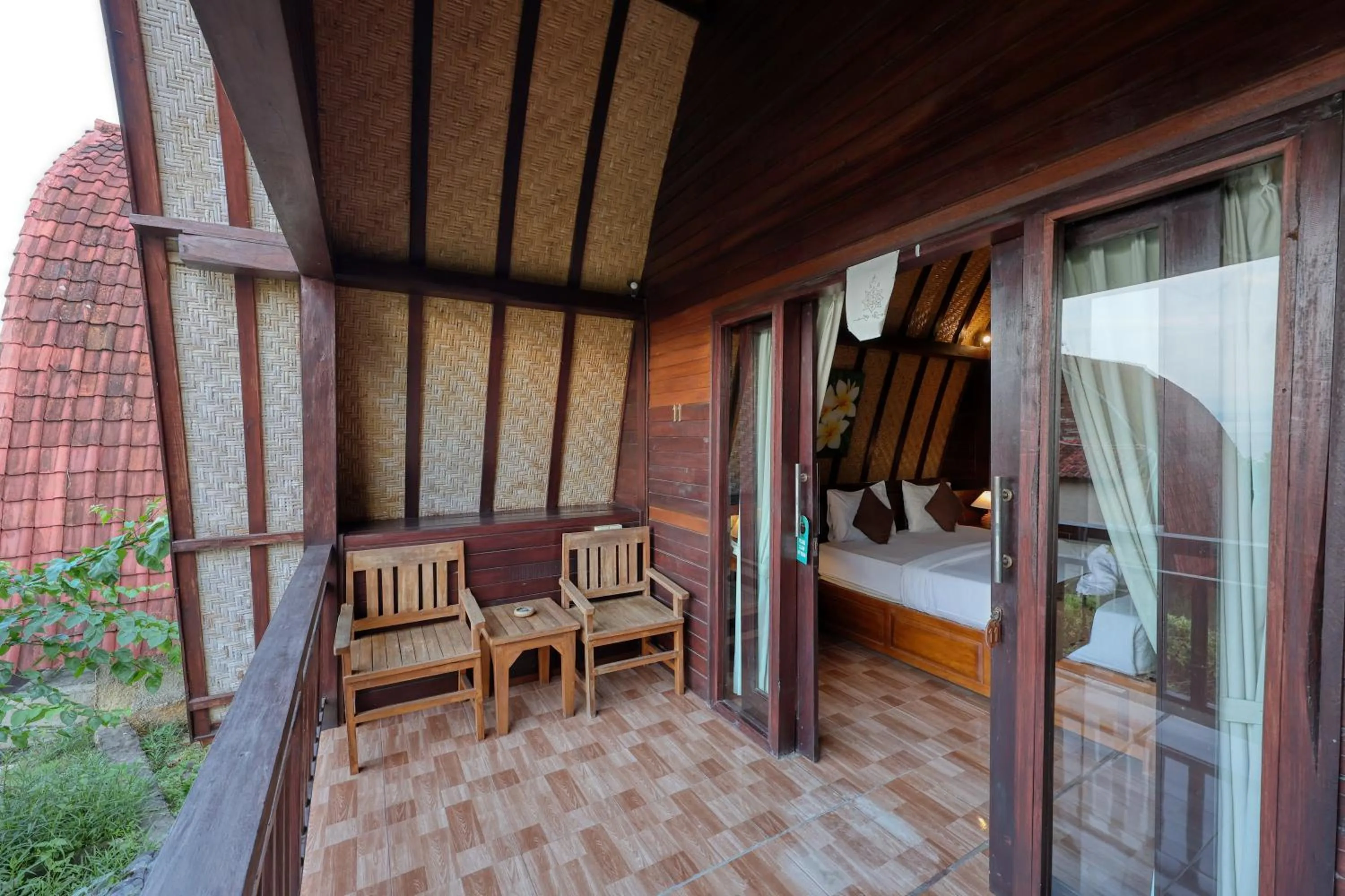 Balcony/Terrace in Bataran Garden Cottage