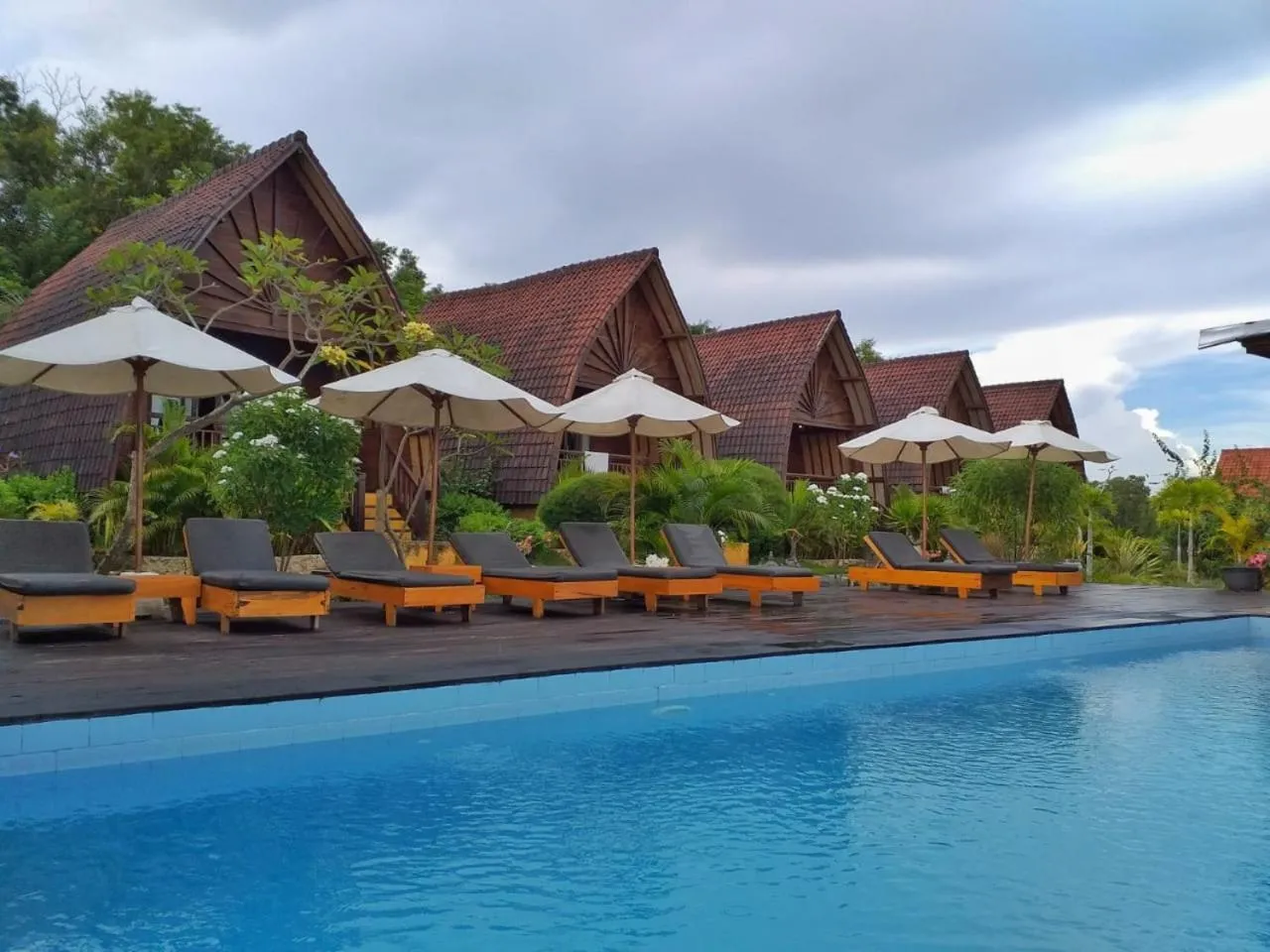 Double Bungalow Sea View in Bataran Garden Cottage