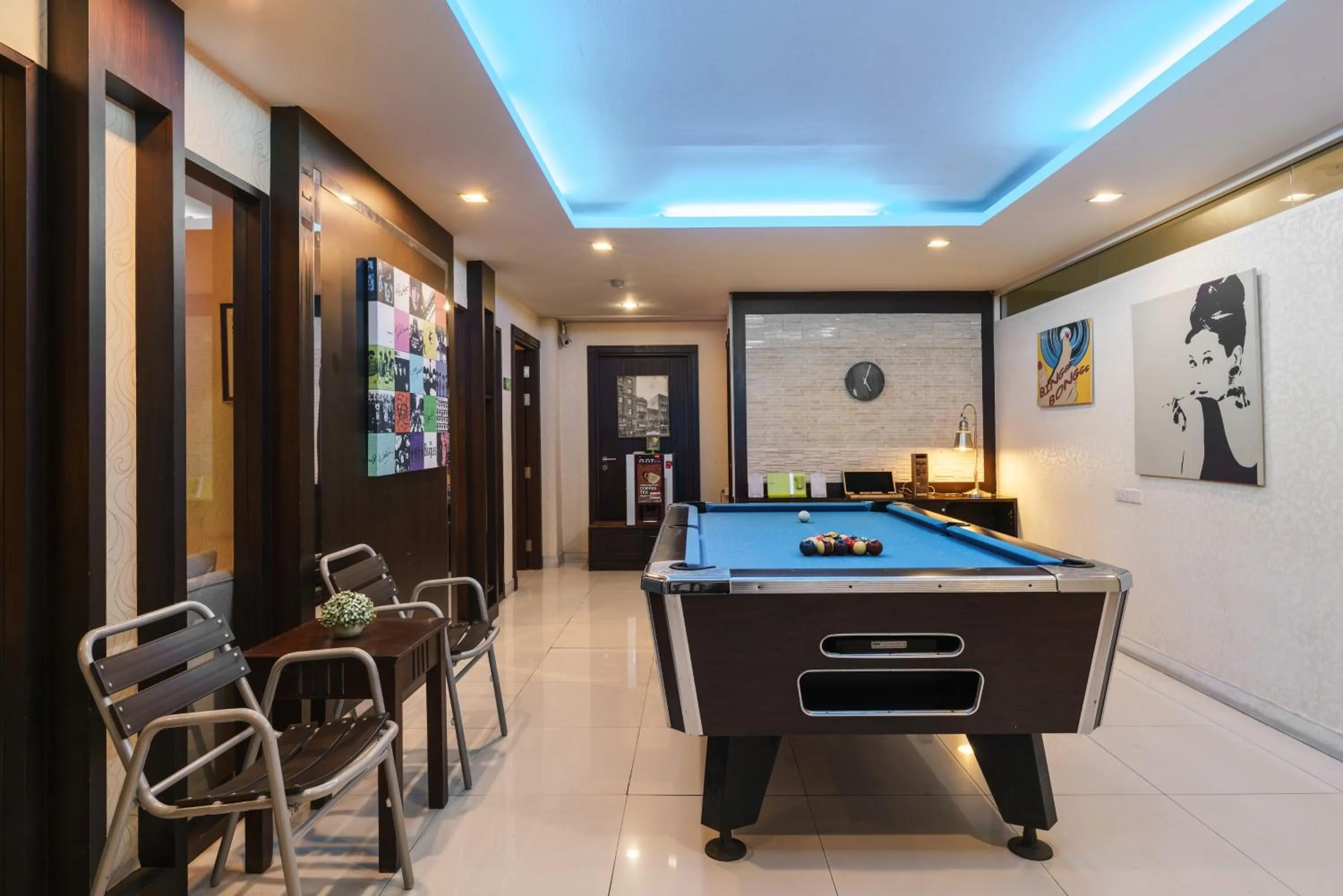 Billiard in iCheck inn Residence soi 2