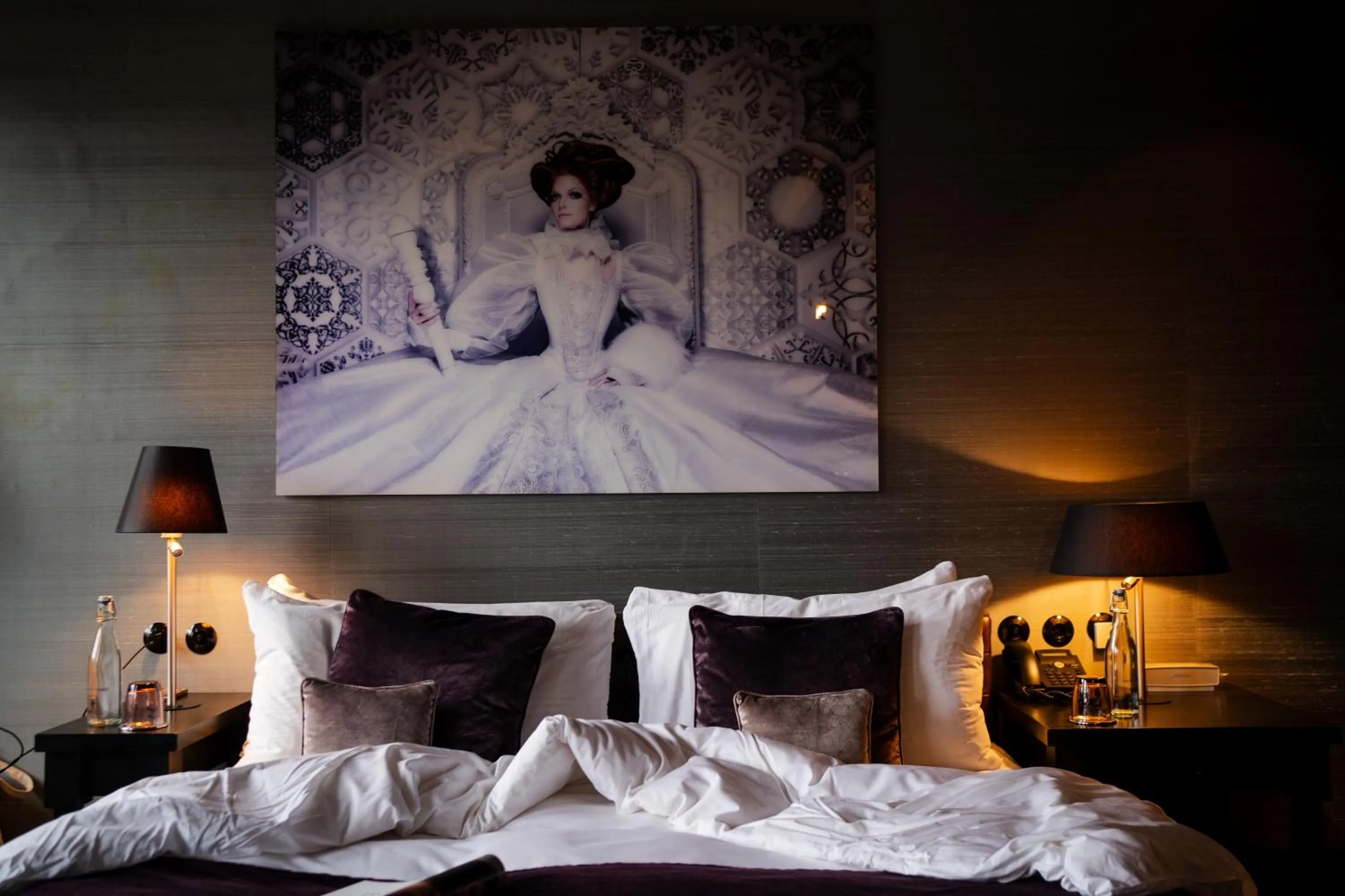 Bedroom, Bed in Canal House