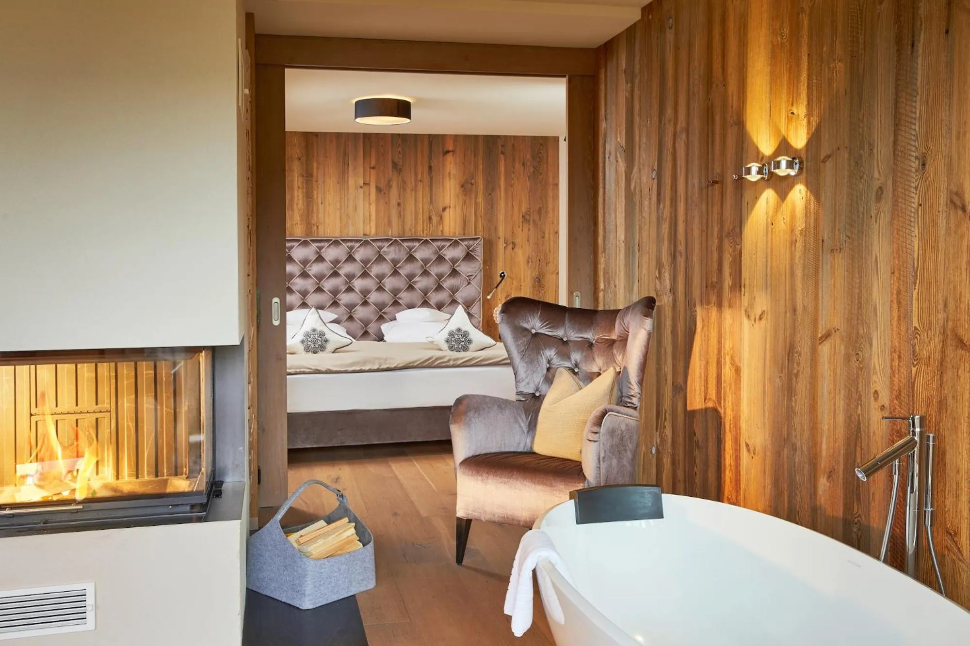 Photo of the whole room, Bed in Sporthotel Ellmau in Tirol