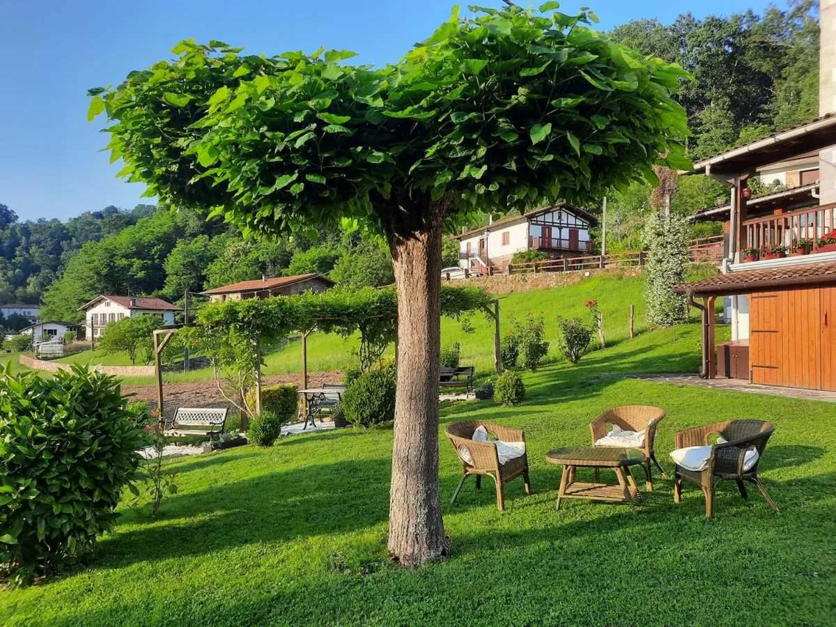 Garden in Hostal Rural Irigoienea