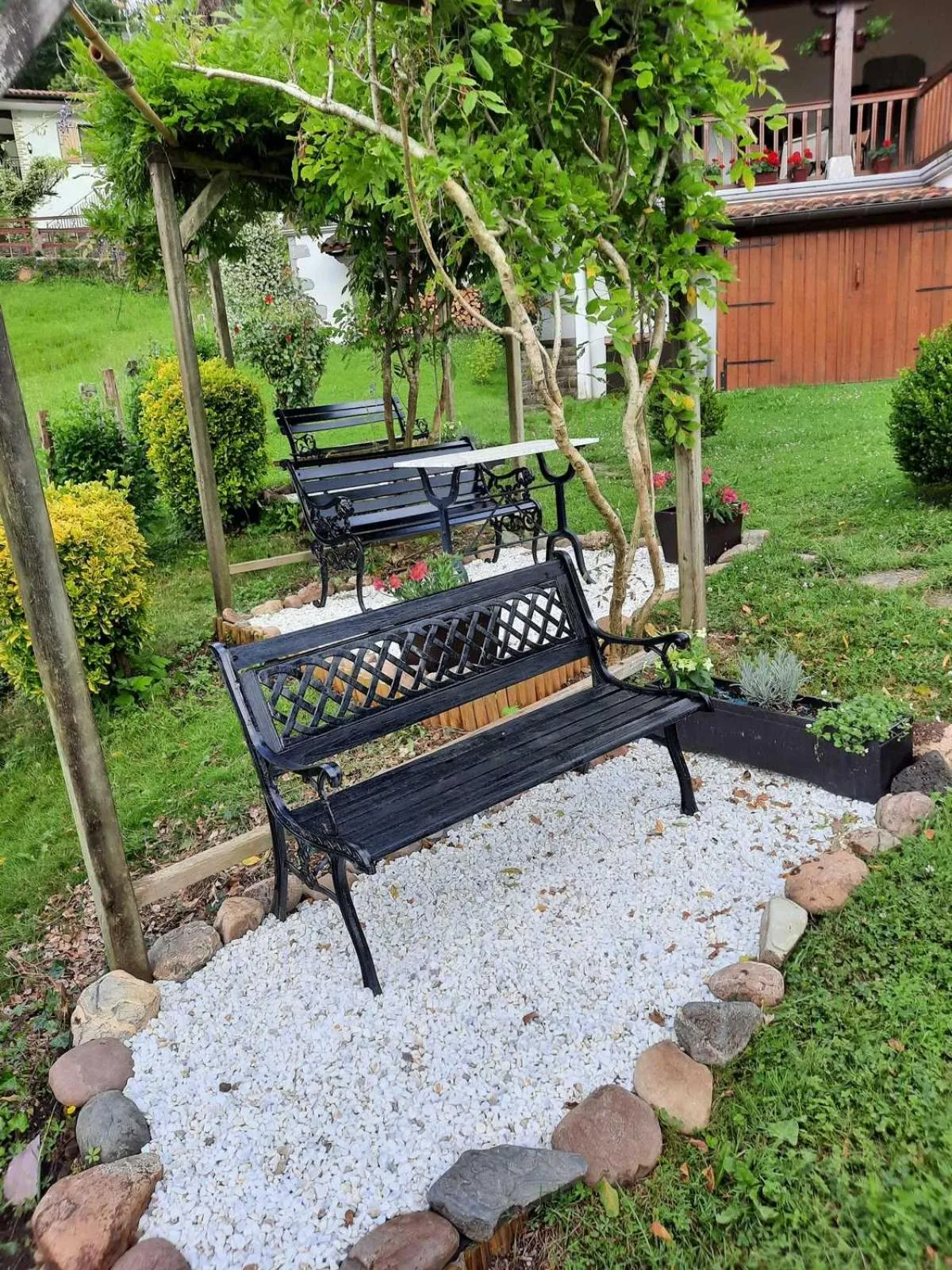 Garden in Hostal Rural Irigoienea