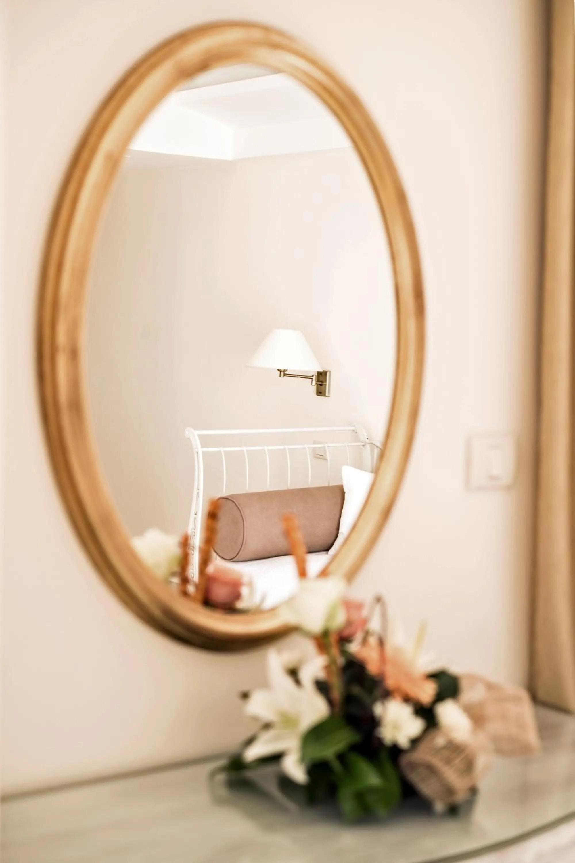 Decorative detail in Hotel Azimut