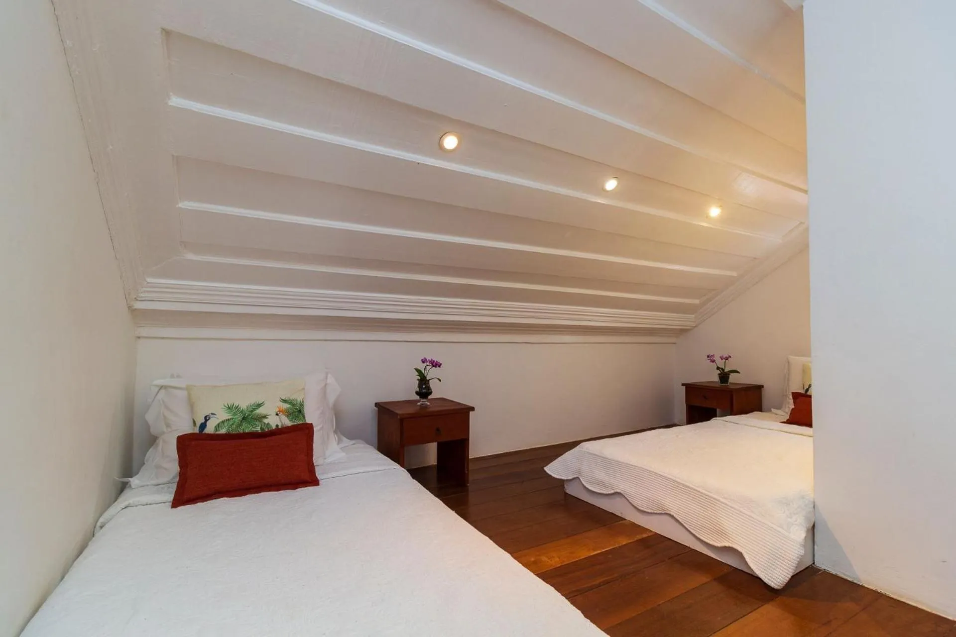 Bedroom, Bed in Sandi Hotel