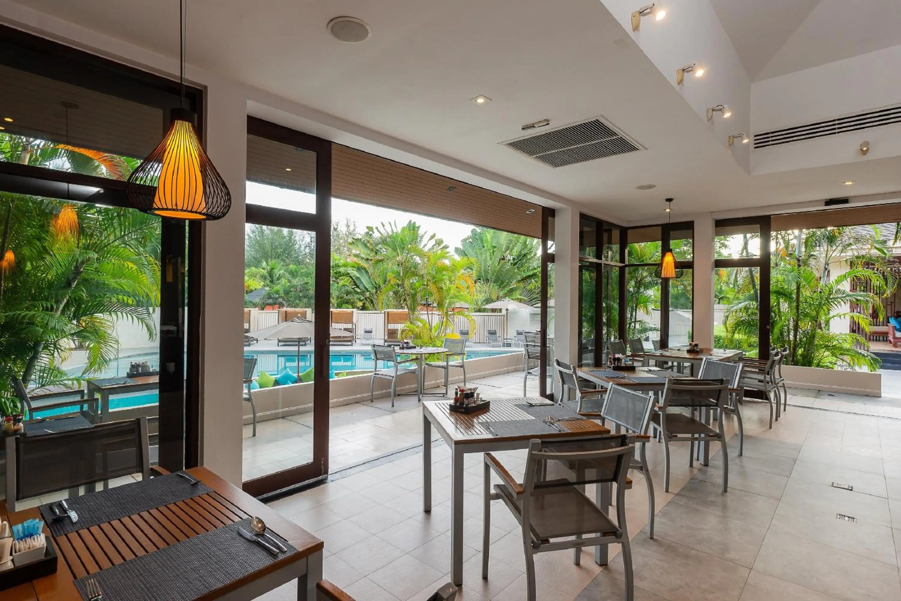 Restaurant/places to eat in Dewa Phuket Resort & Villas, Nai Yang Beach