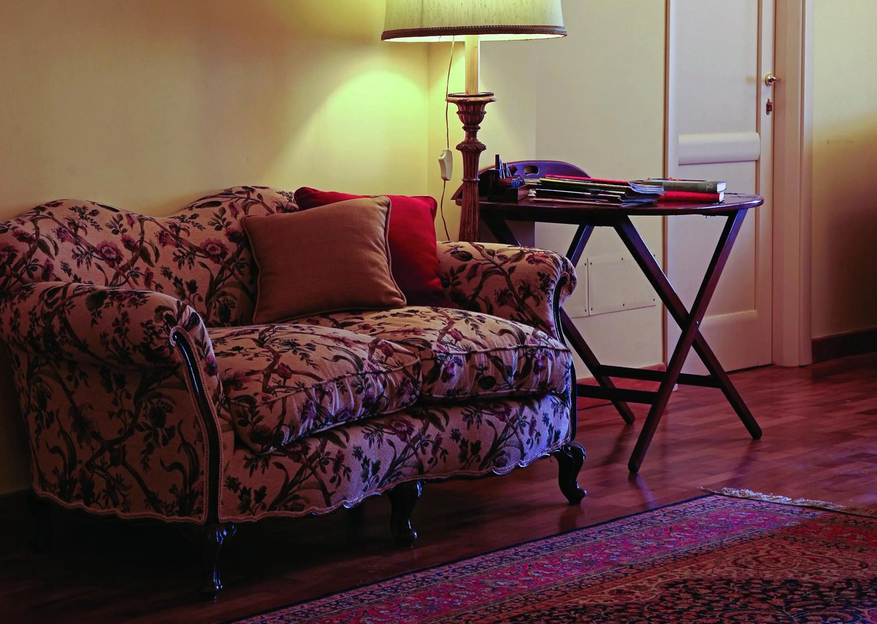 Seating area in B&B Luna Caprese