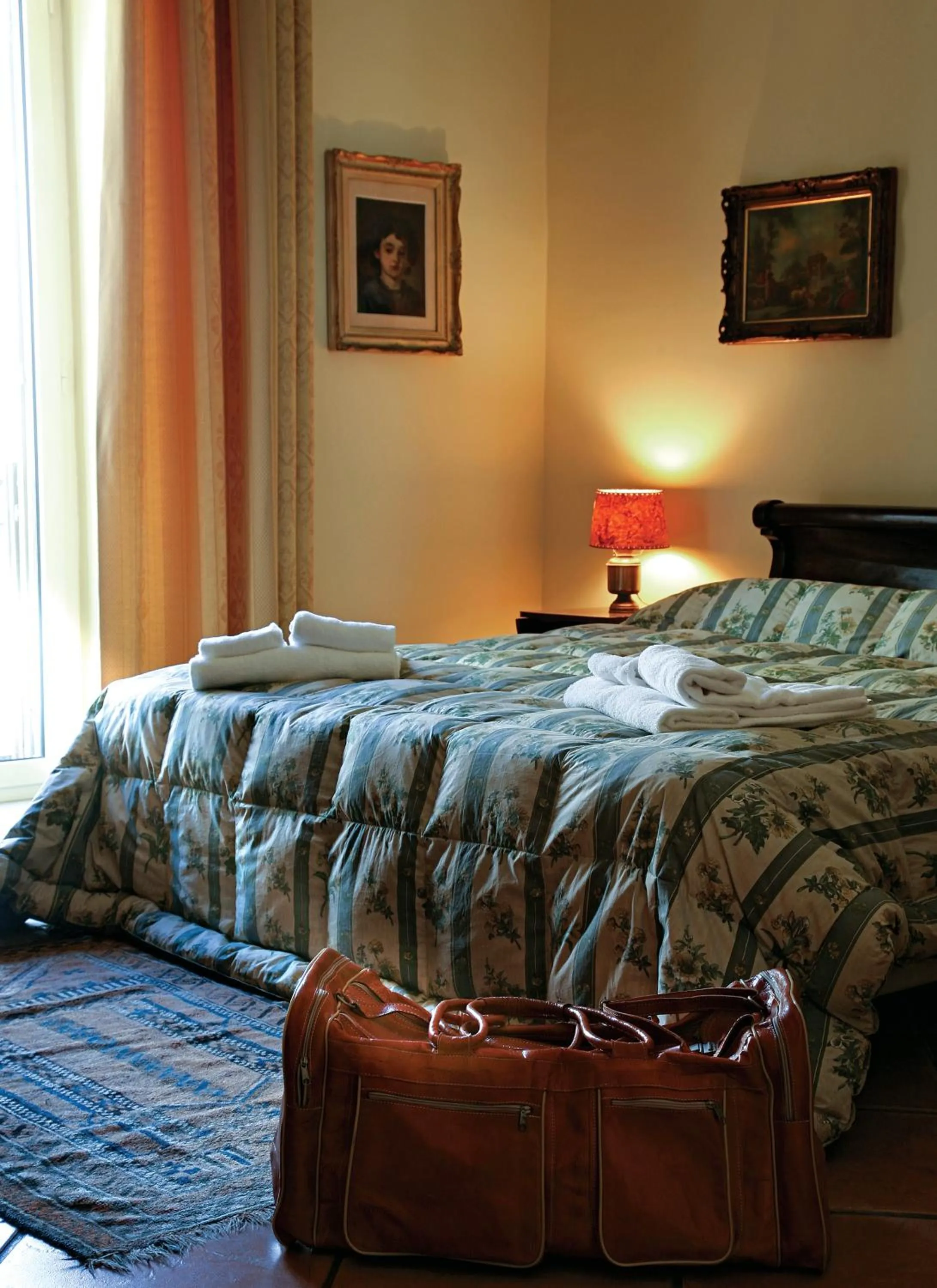 Bed in B&B Luna Caprese