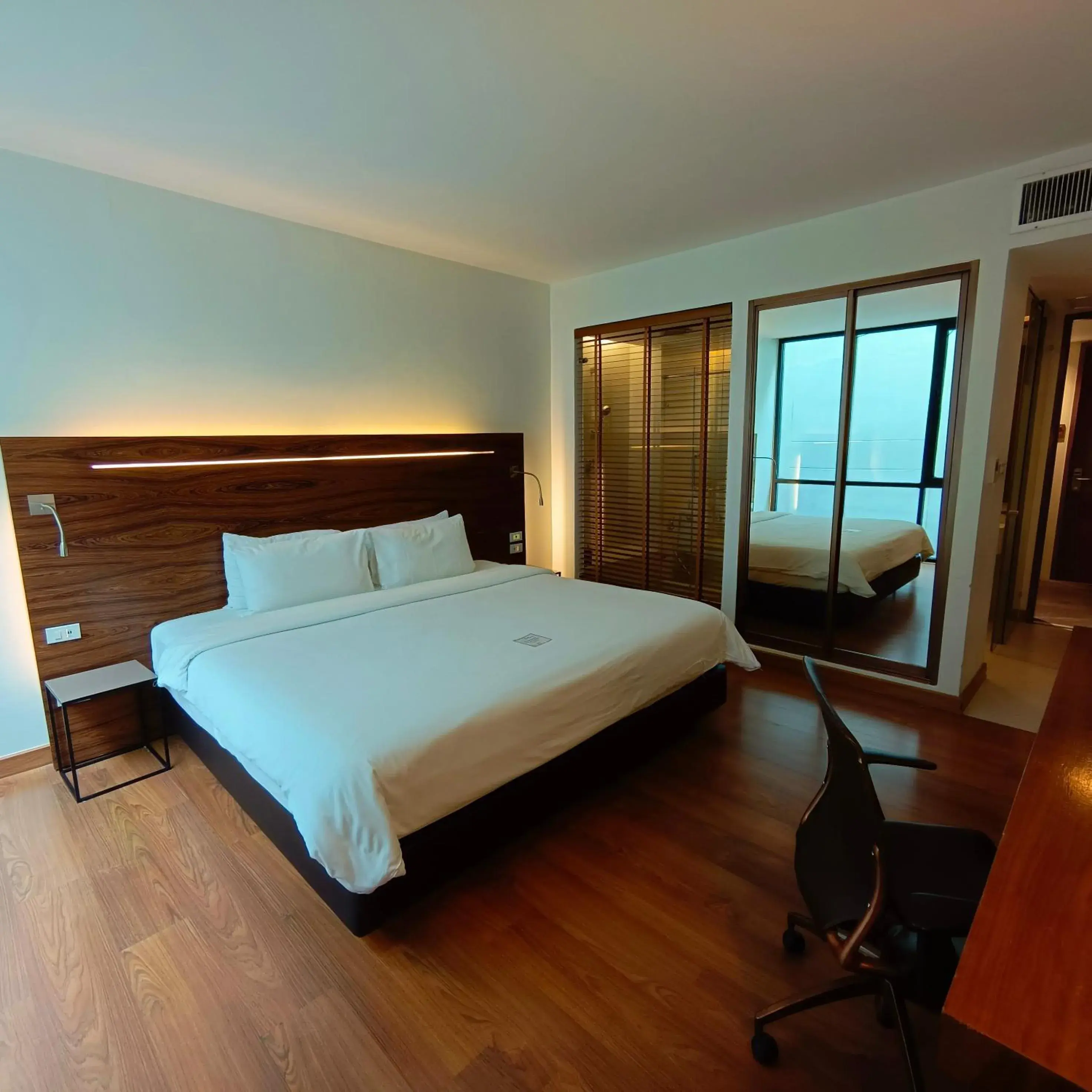 Premier Room in Sacha's Hotel Uno Premier Room in Sacha's Hotel Uno