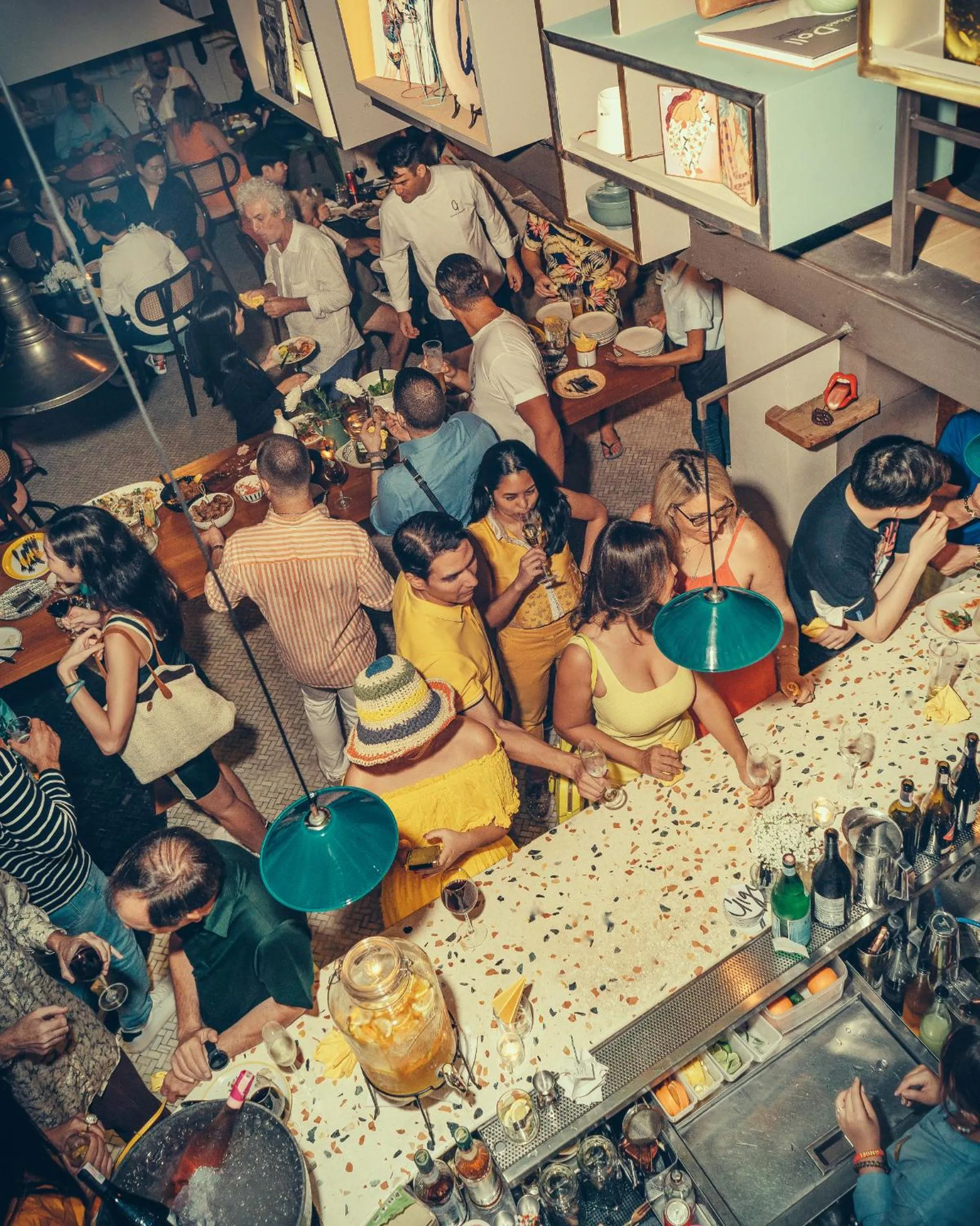 Restaurant/places to eat in Sacha's Hotel Uno