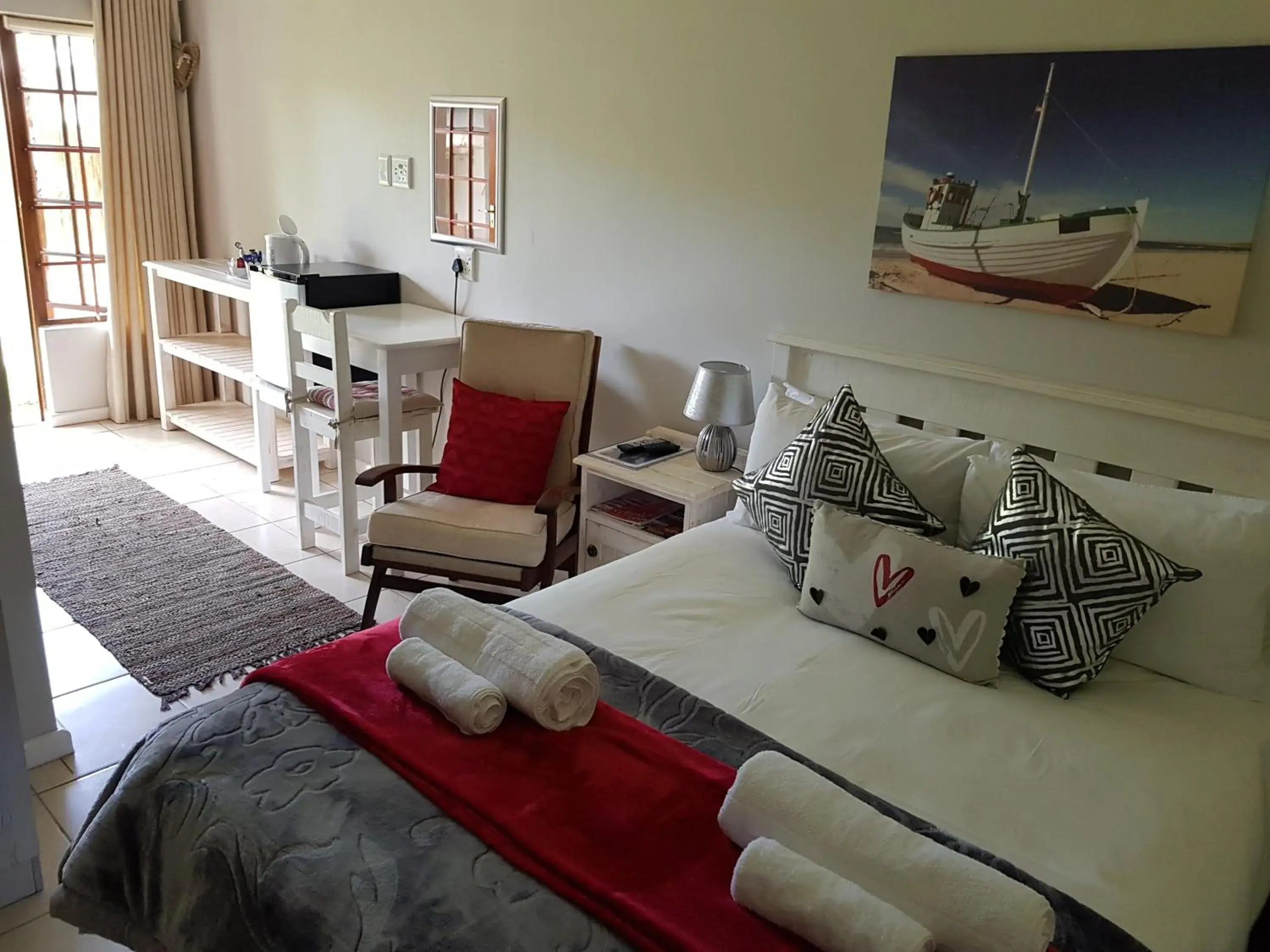 Budget Double Room - single occupancy in Outeniqua en Route Budget Double Room - single occupancy in Outeniqua en Route