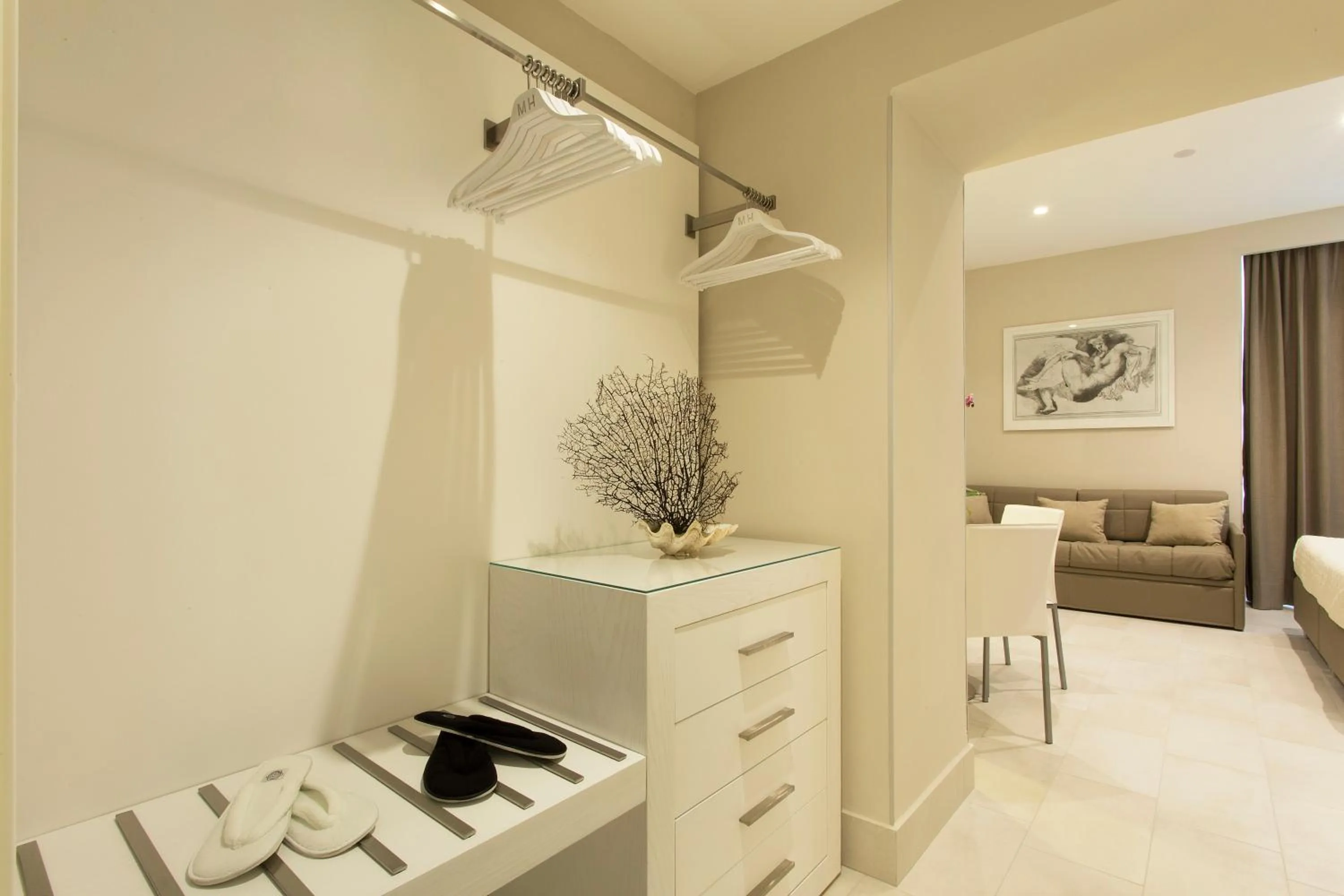 Decorative detail in Magi House Relais