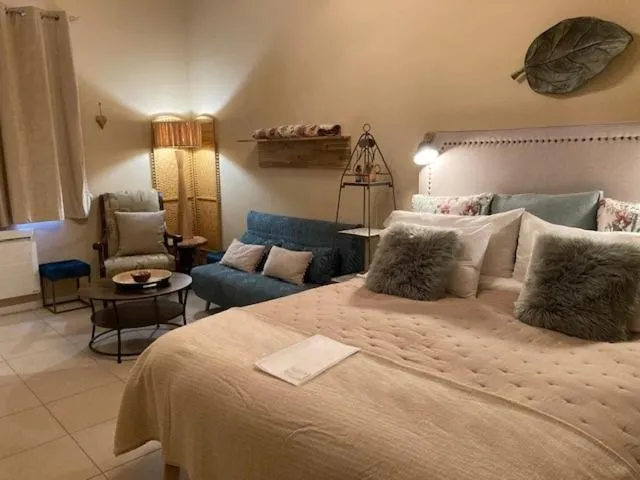 Bed in The Corner Noirmoutier