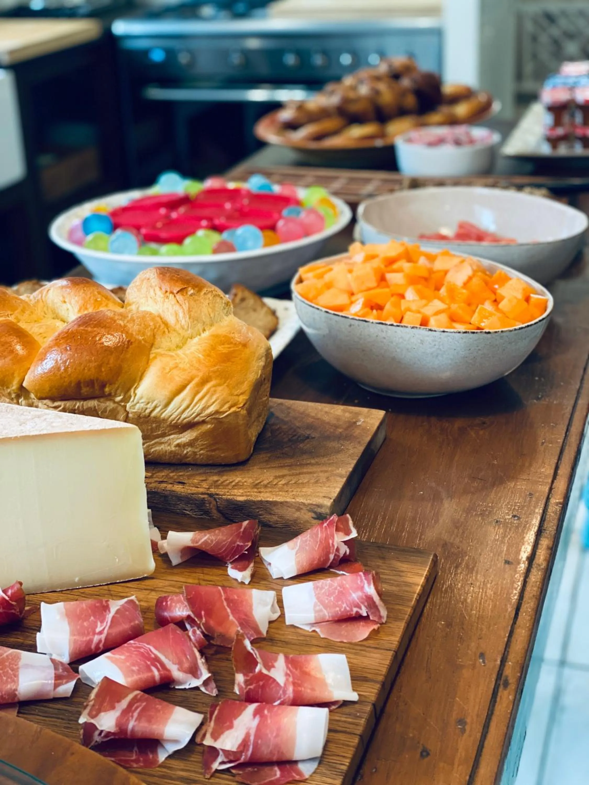 Buffet breakfast in The Corner Noirmoutier