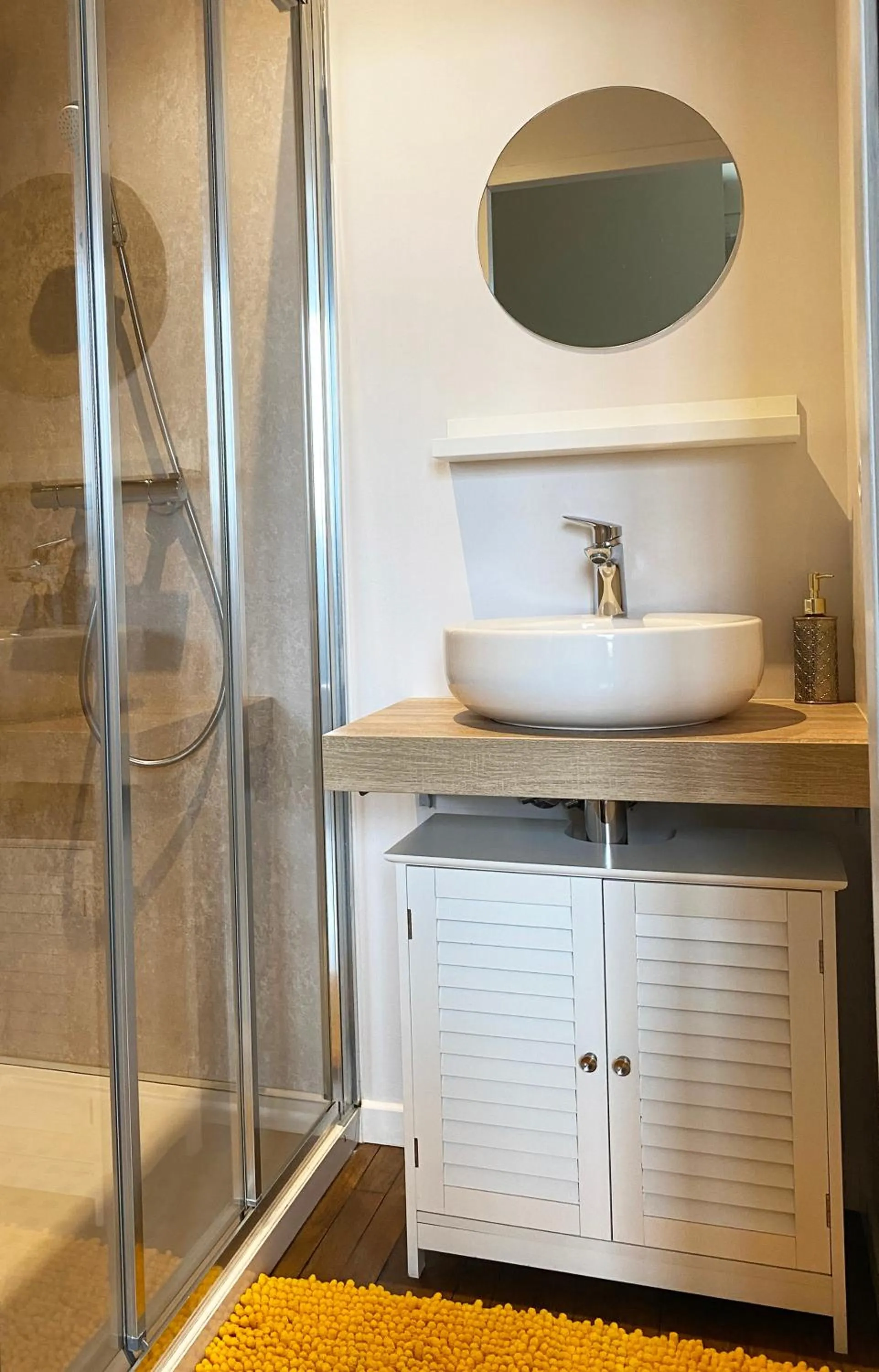 Bathroom in The Corner Noirmoutier