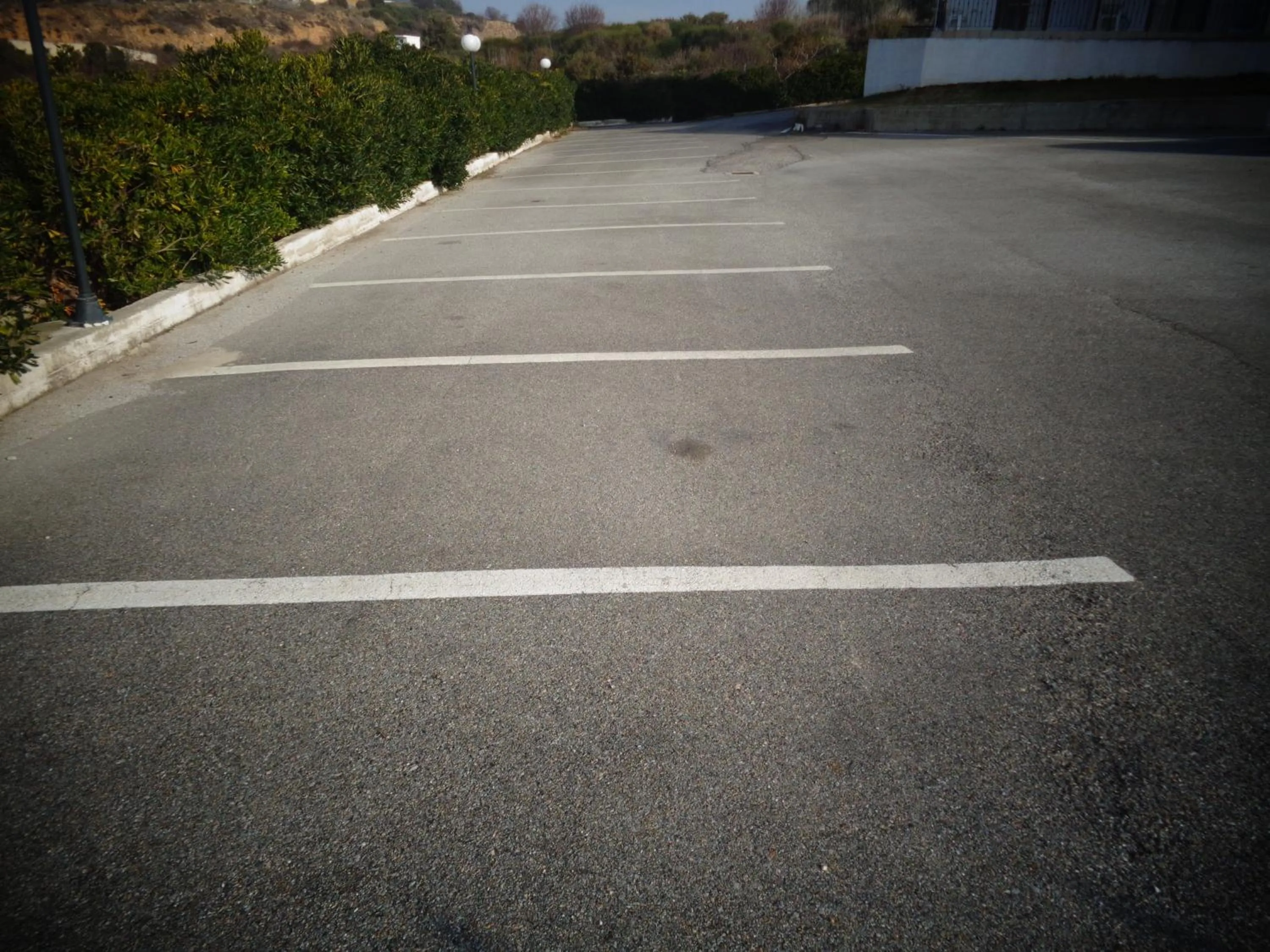 Day in Bell Air Hotel