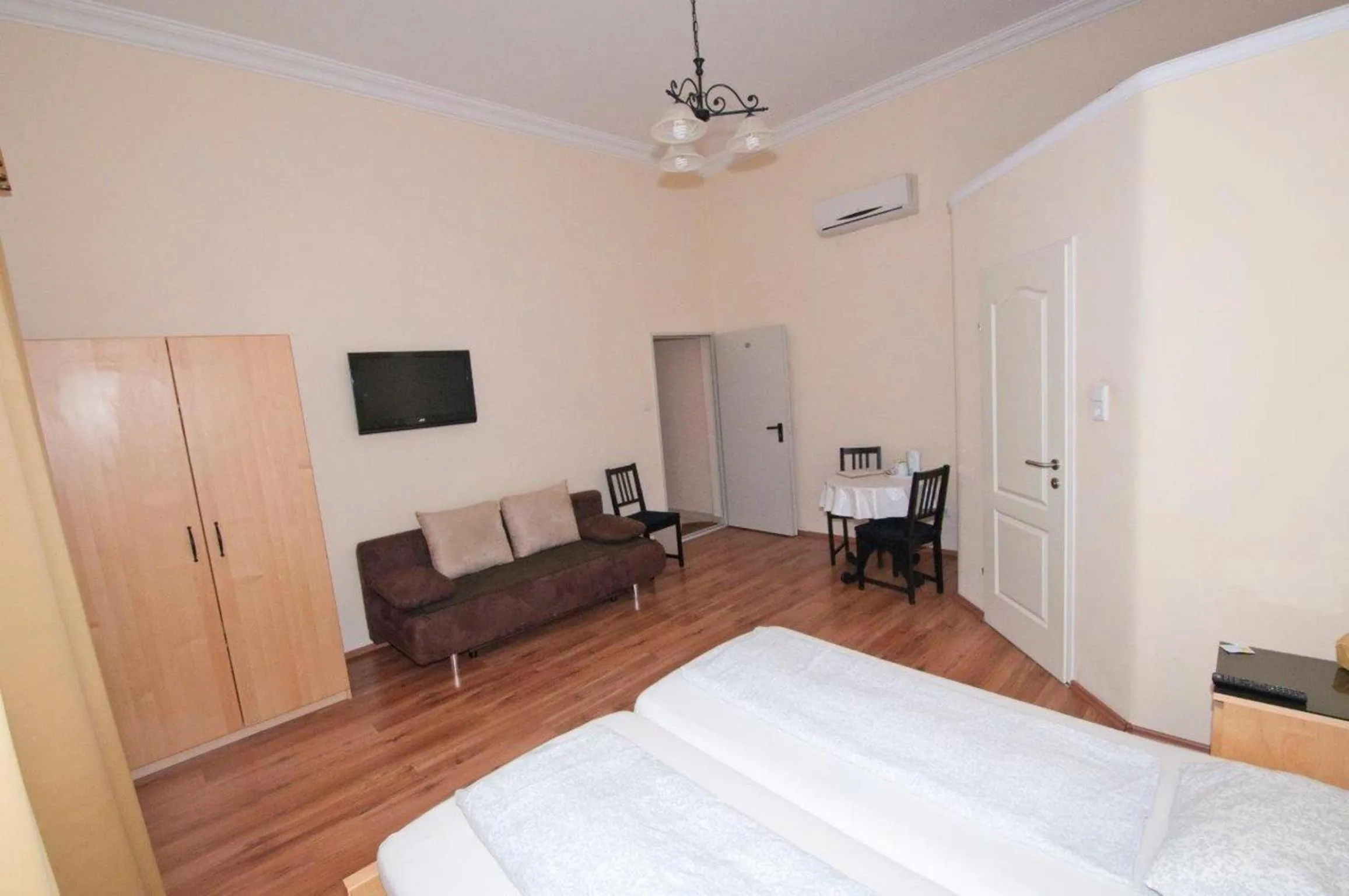 Bedroom, Bed in K+T Boardinghouse