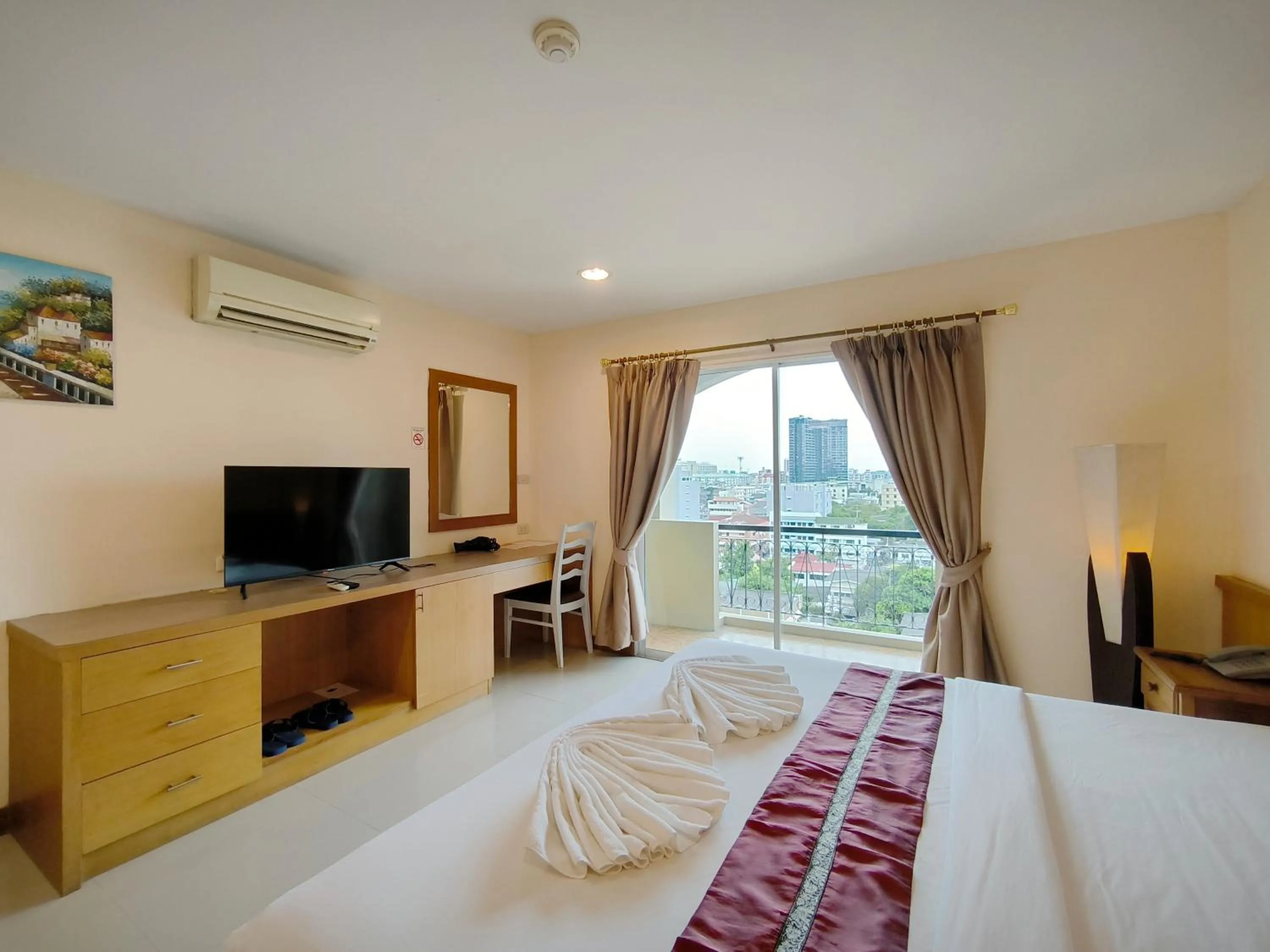 Bed in Metro Point Bangkok