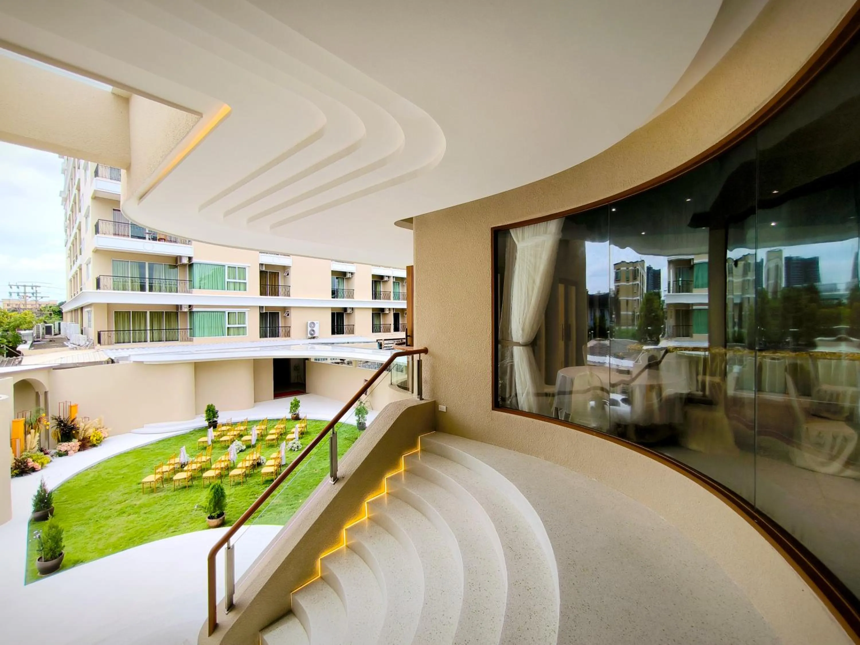 Banquet/Function facilities in Metro Point Bangkok