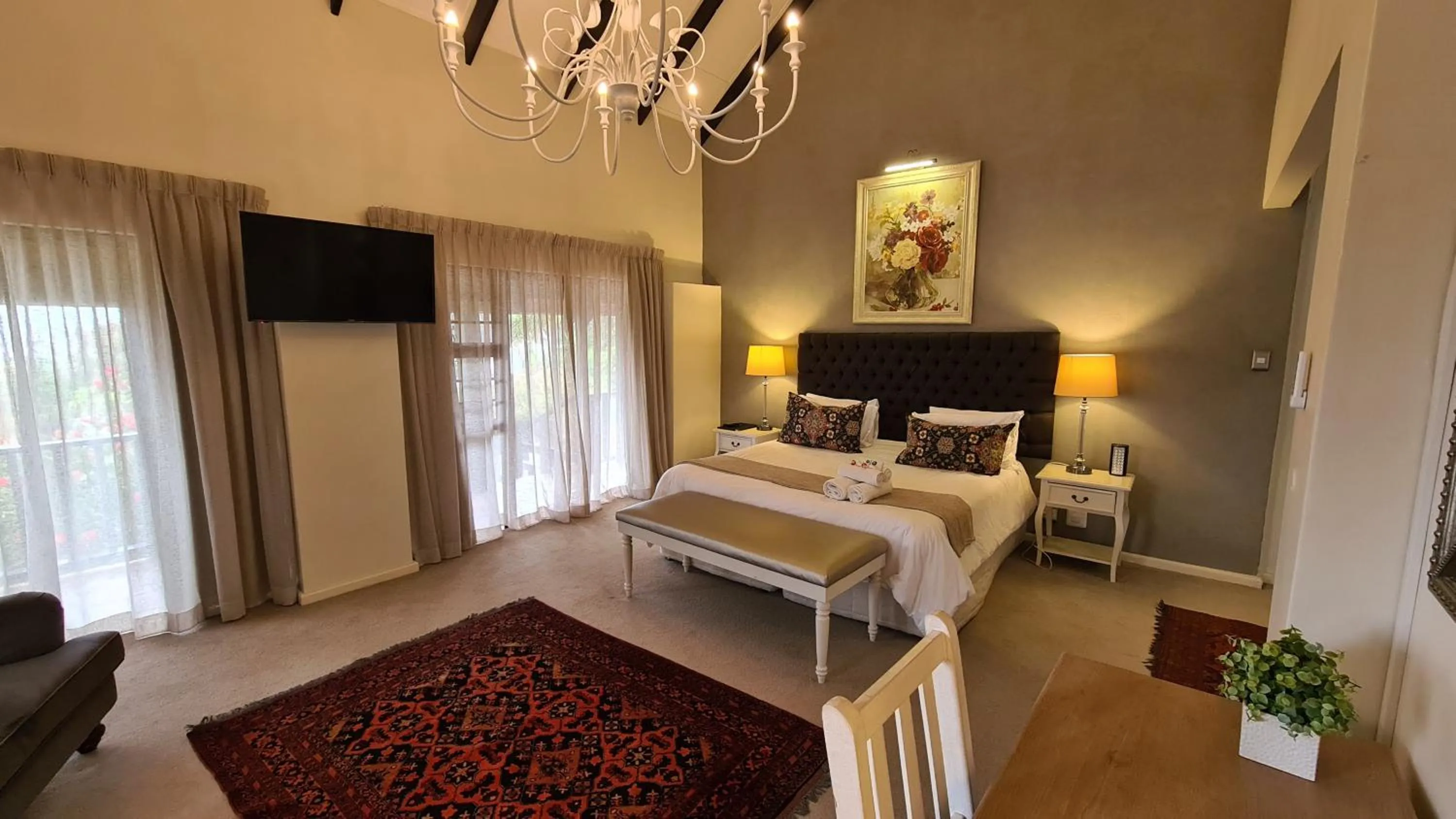 Photo of the whole room, Bed in Hathaway Guest House