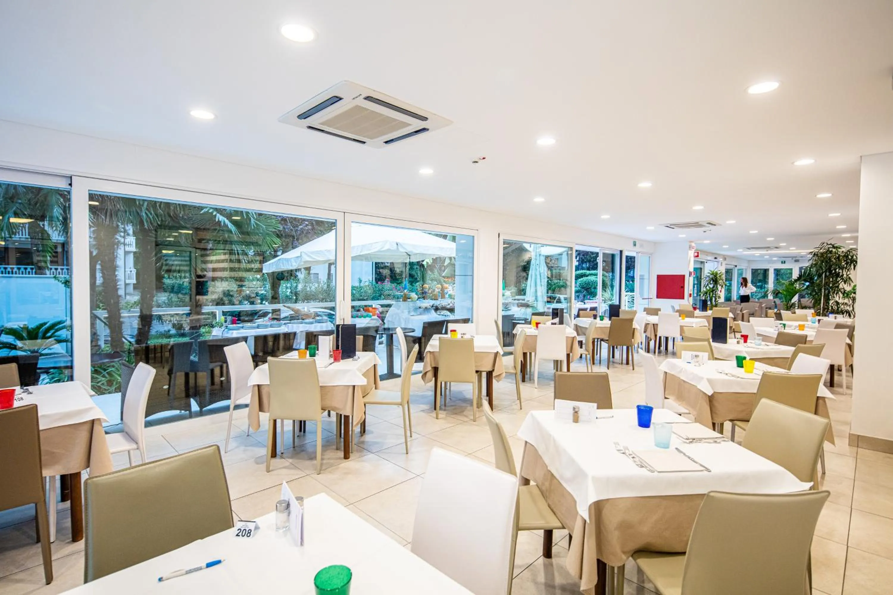 Restaurant/places to eat in Hotel Helvetia