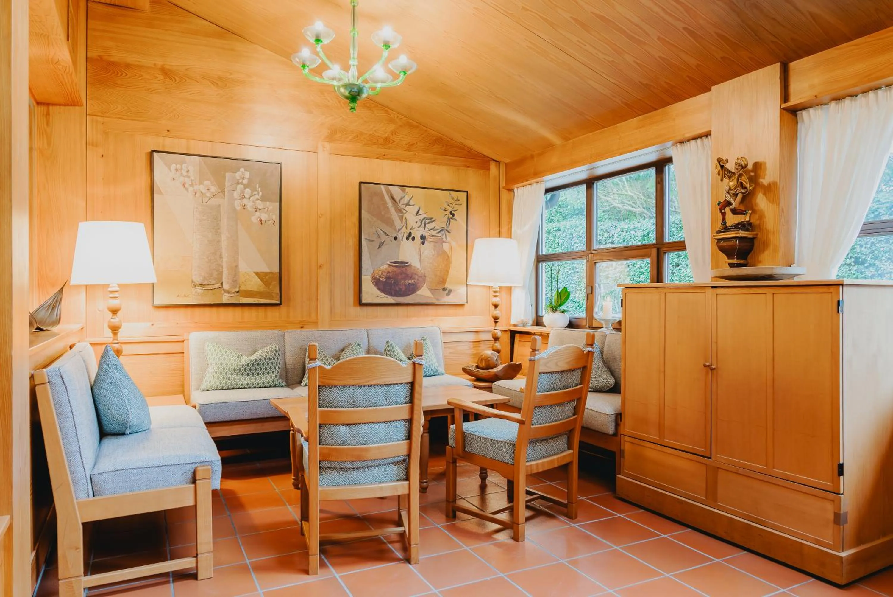 Property building in Hotel Hachinger Hof