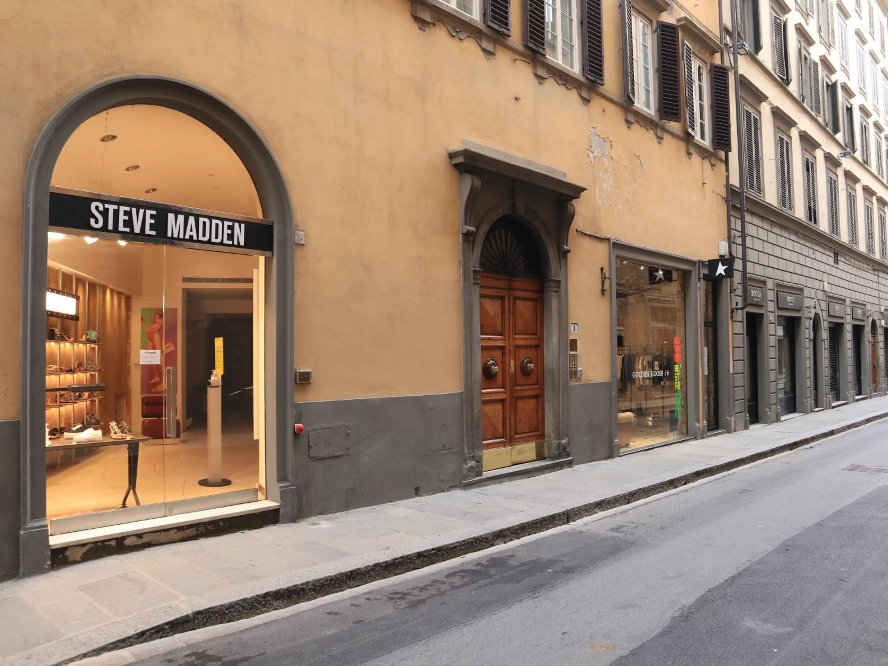 Facade/entrance in Le Tre Lune Suites