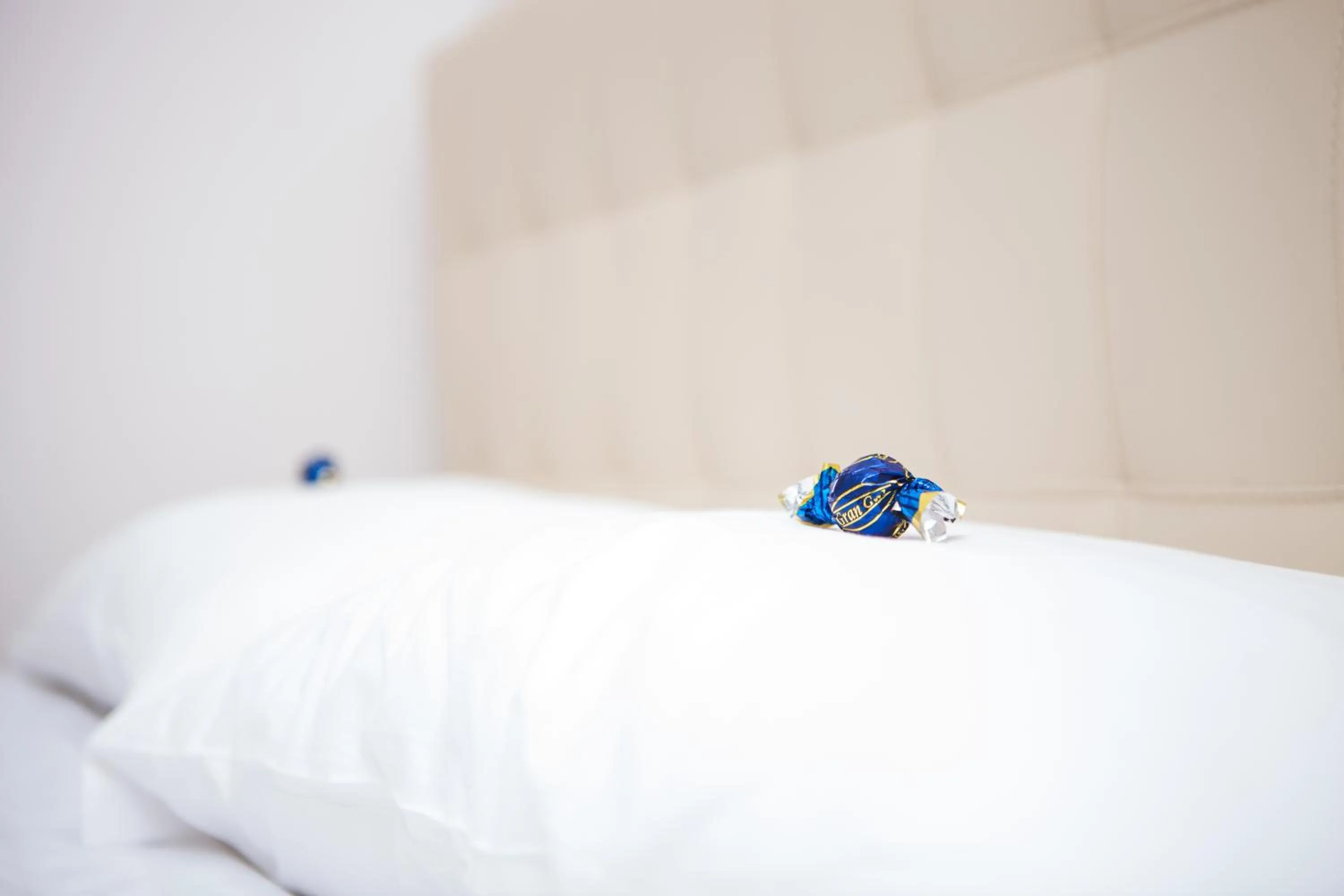 Decorative detail, Bed in Le Tre Lune Suites