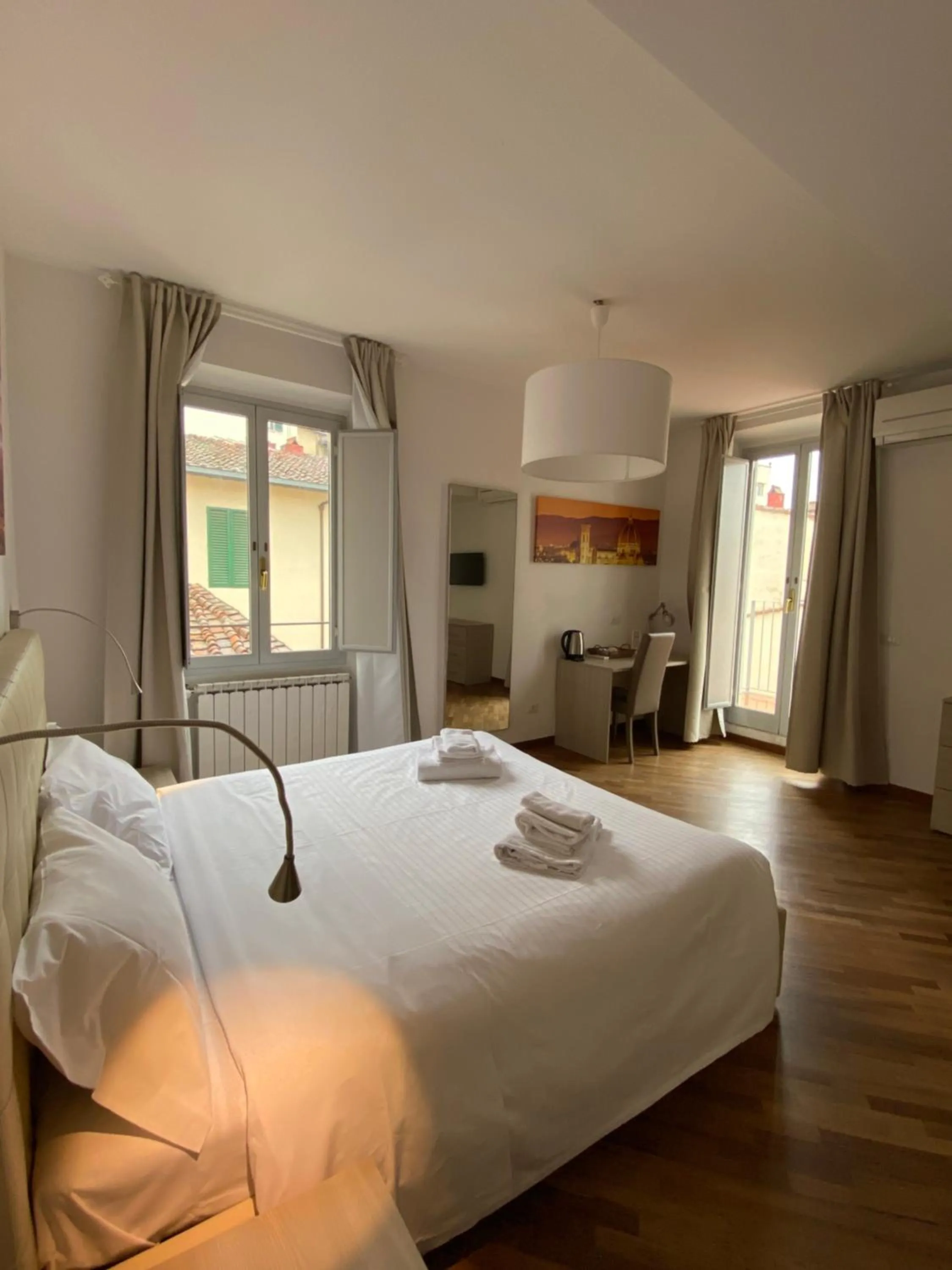 Bed in Le Tre Lune Suites