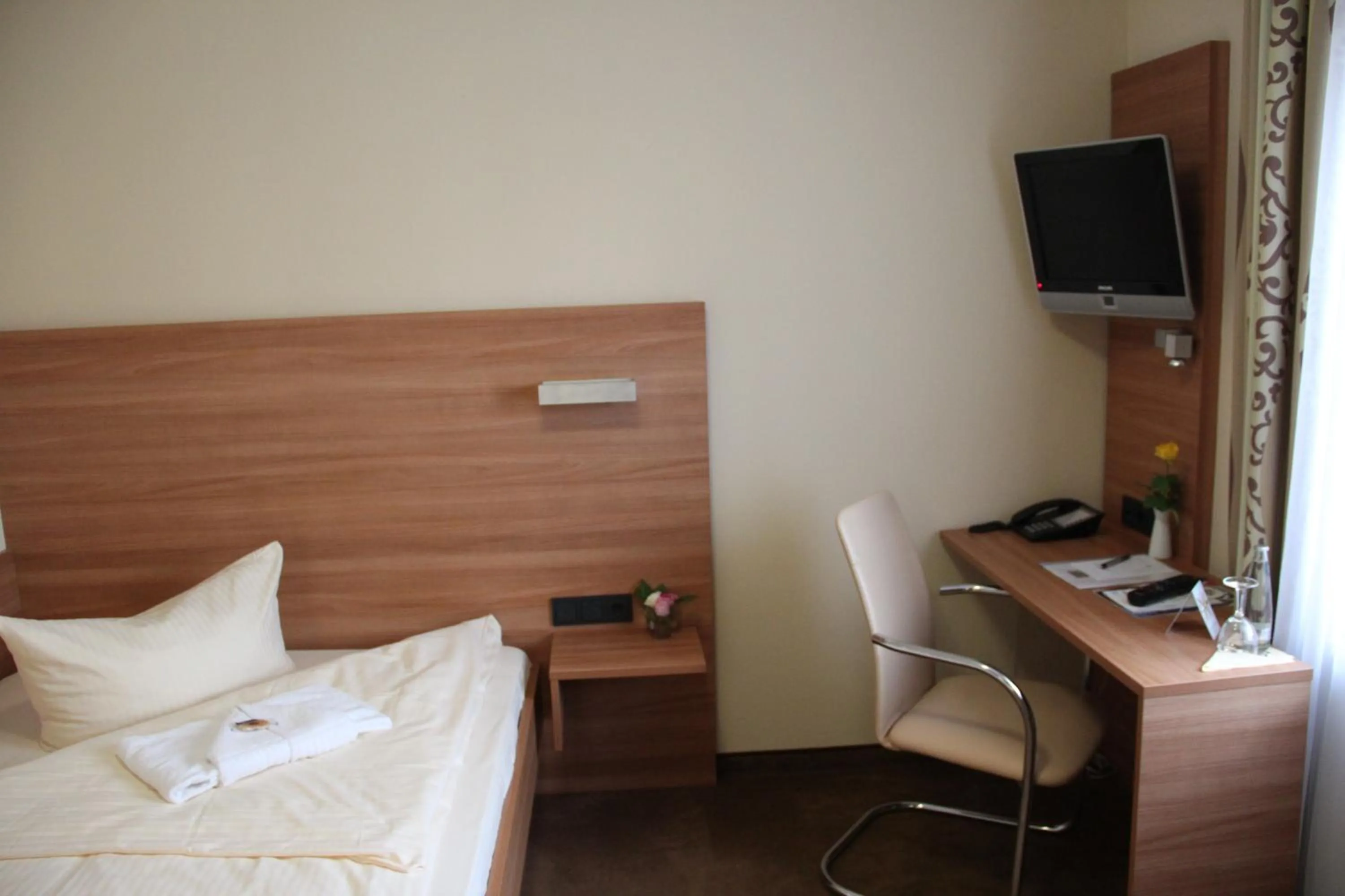 Decorative detail, Bed in Hotel Gasthof Groß