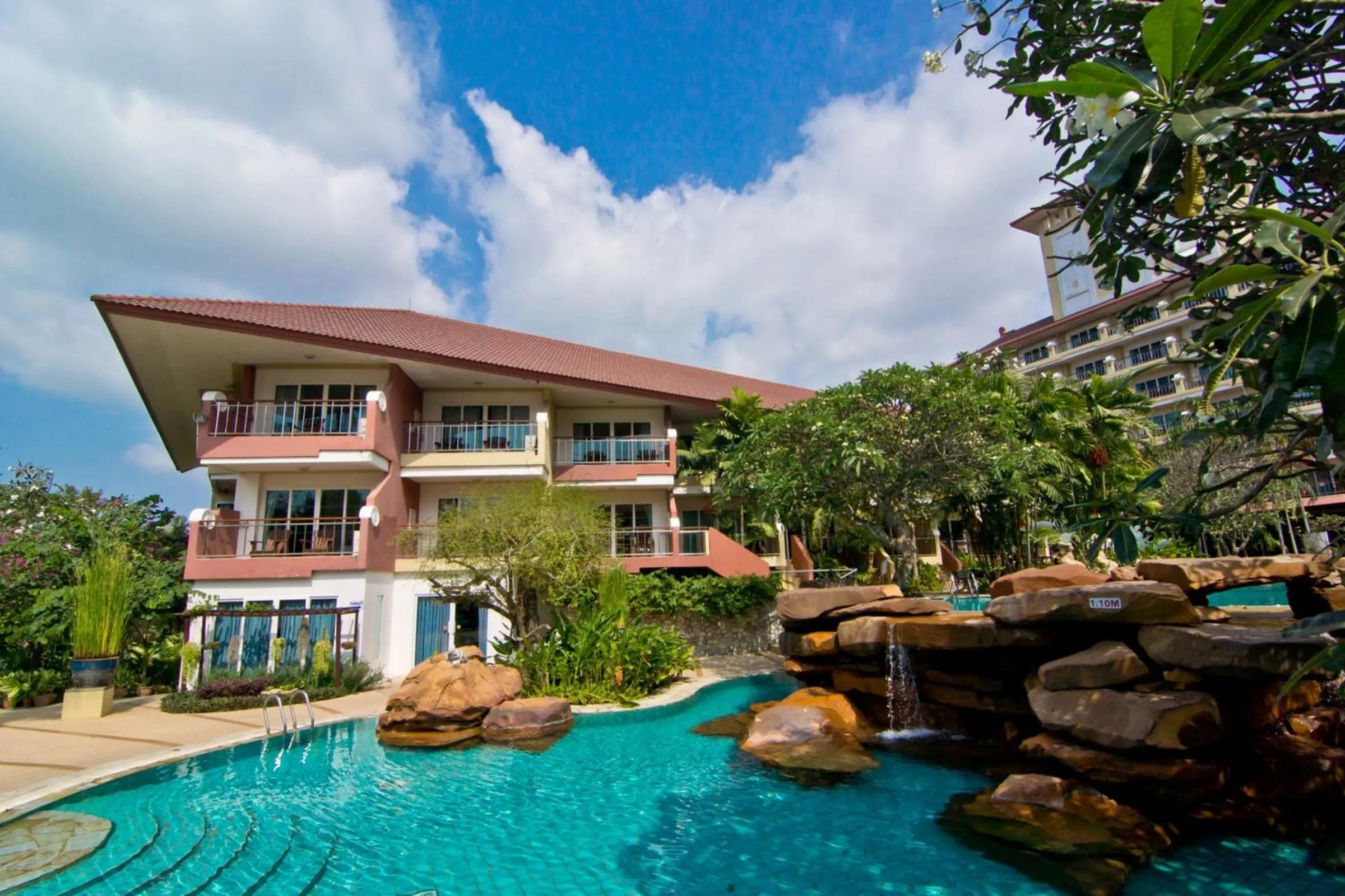 Swimming pool in Bella Villa Cabana