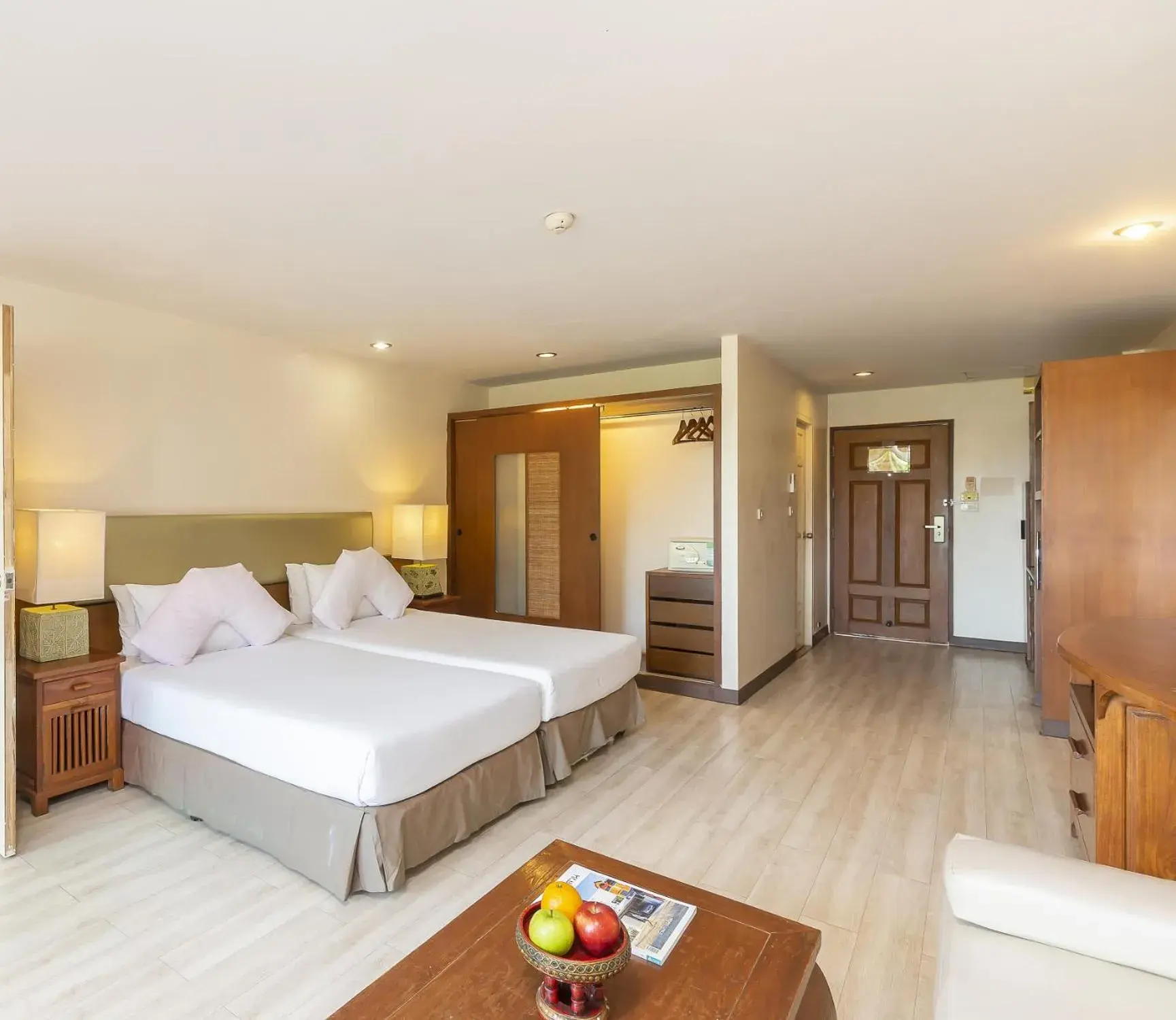 Deluxe Twin Room Pool View - No pets in Bella Villa Cabana Deluxe Twin Room Pool View - No pets in Bella Villa Cabana