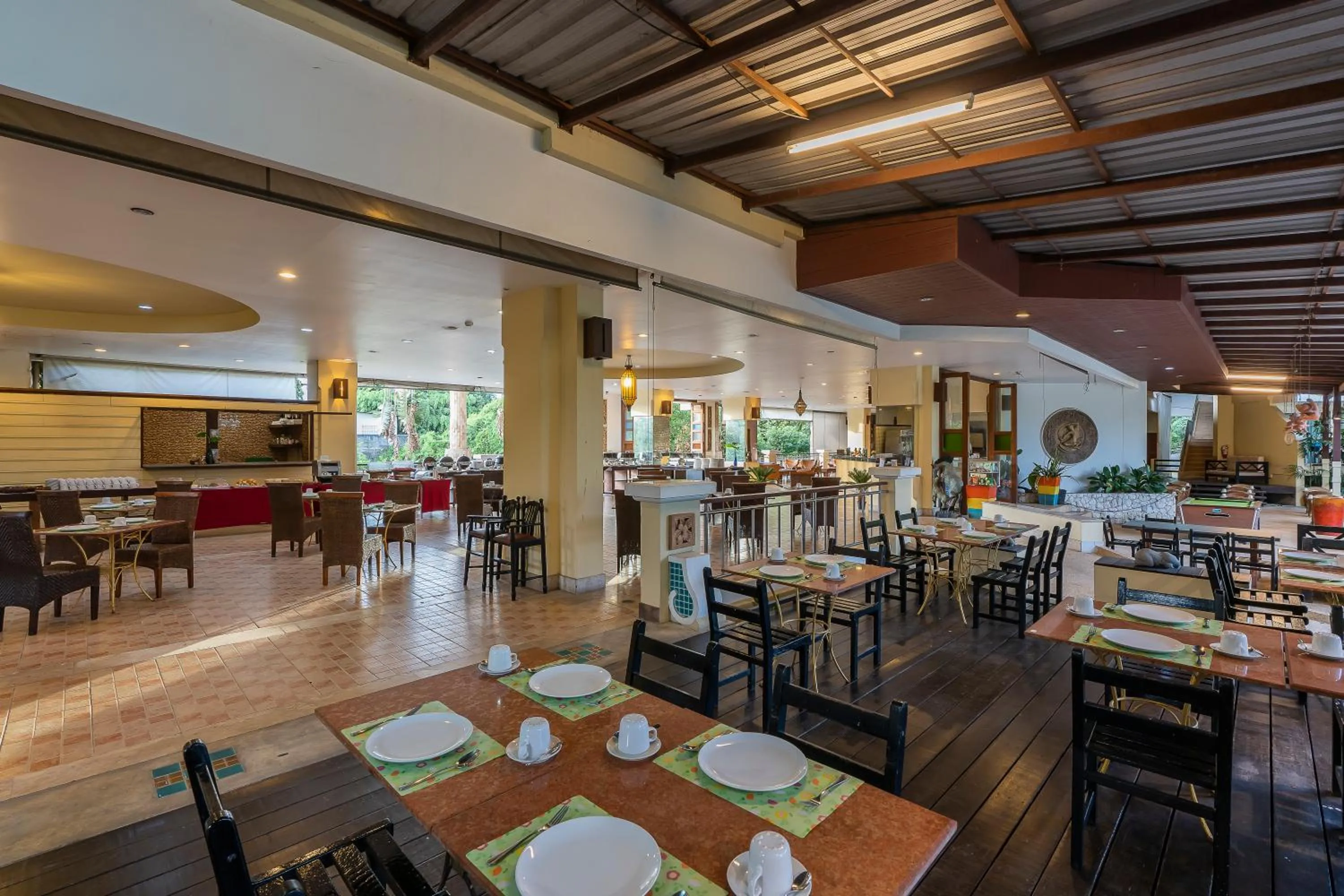 Restaurant/places to eat in Bella Villa Cabana