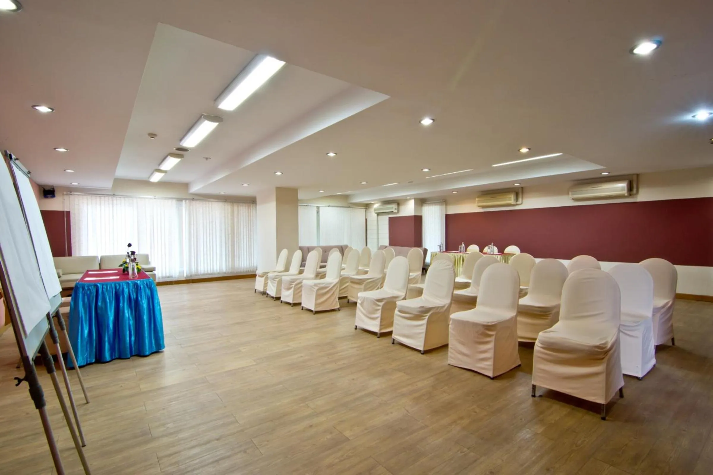 Meeting/conference room in Bella Villa Cabana