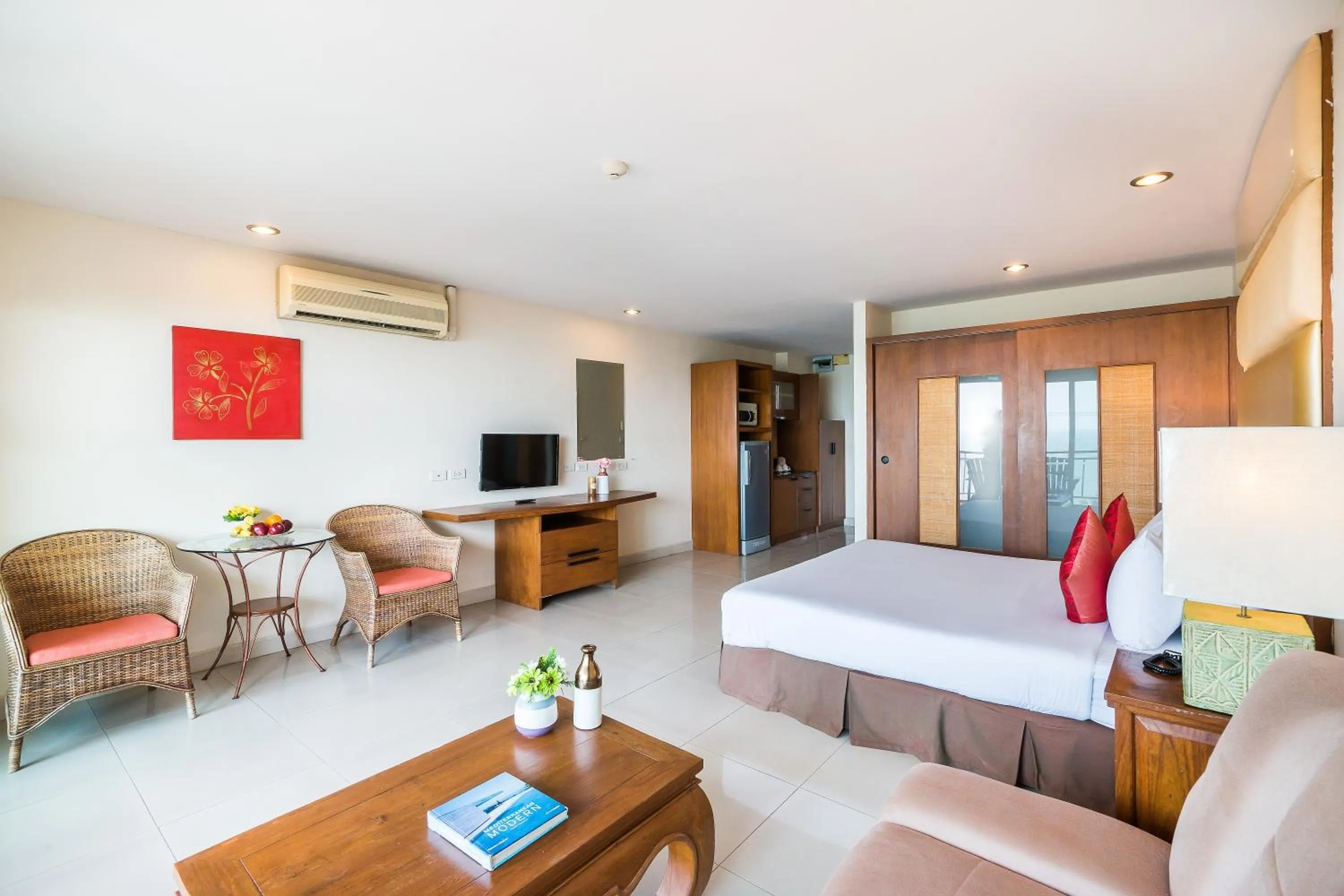 Photo of the whole room, Bed in Bella Villa Cabana