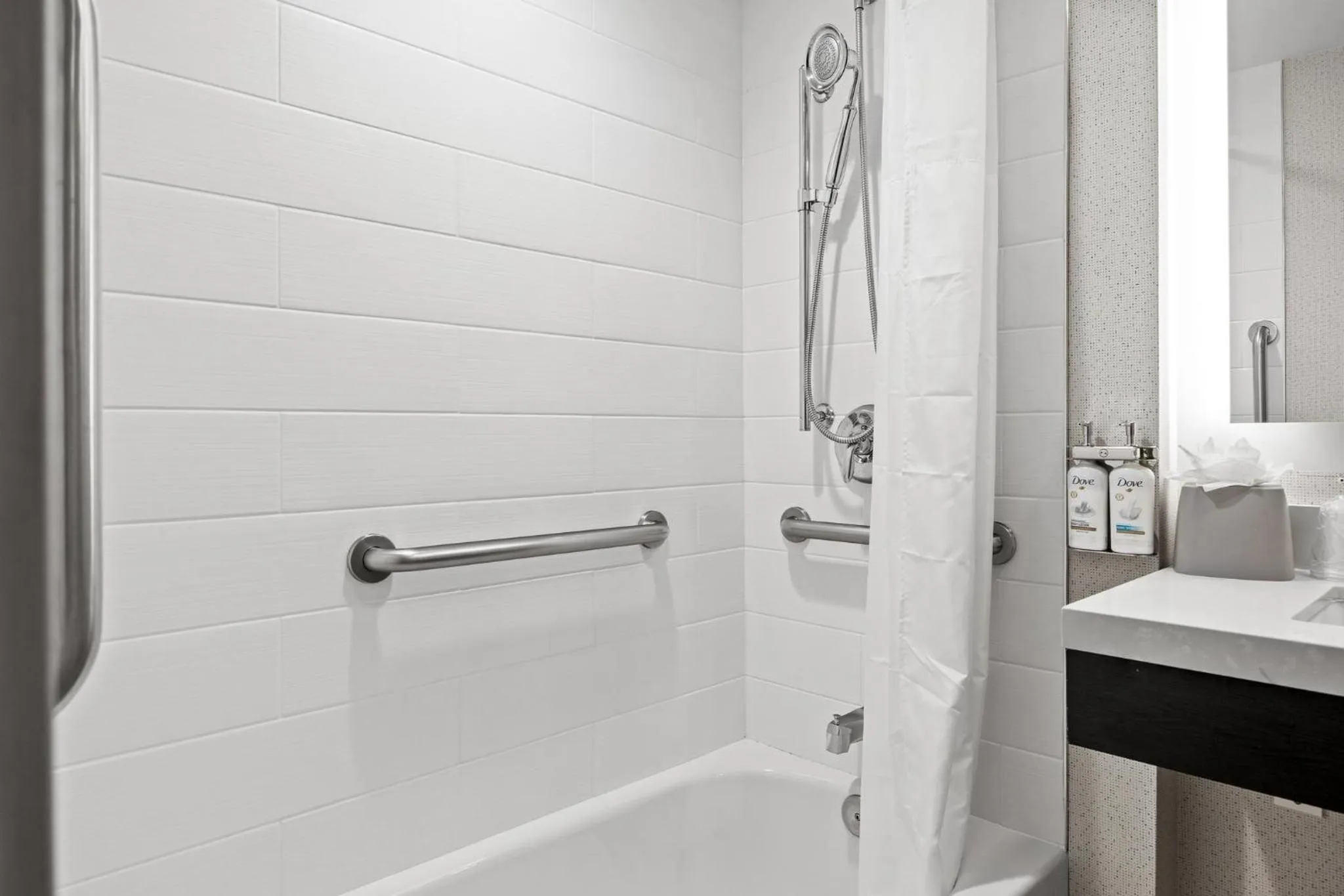 Bathroom in Holiday Inn Express - Sunnyvale - Silicon Valley by IHG