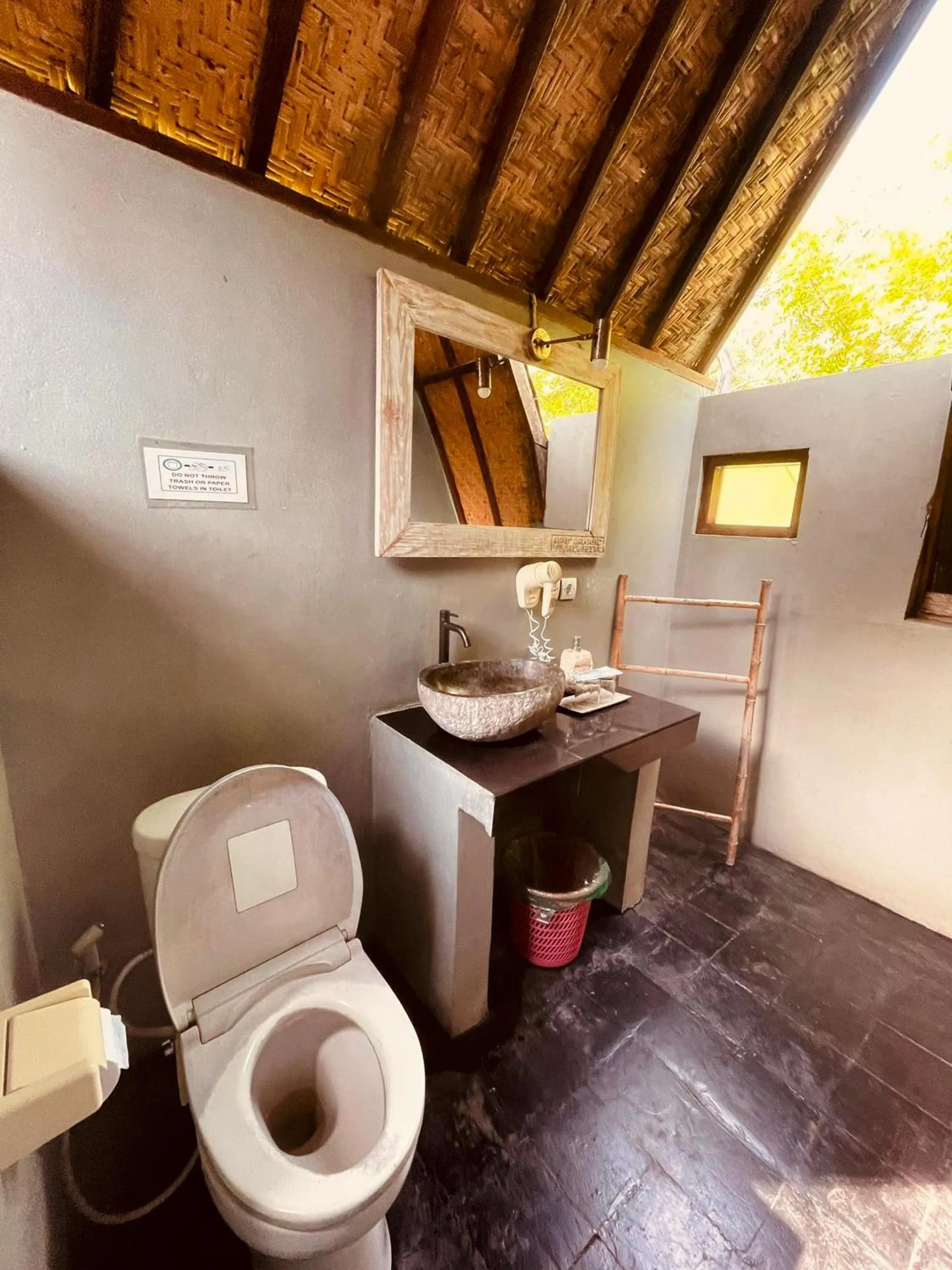 Toilet in Apit Lawang Villas & Resto