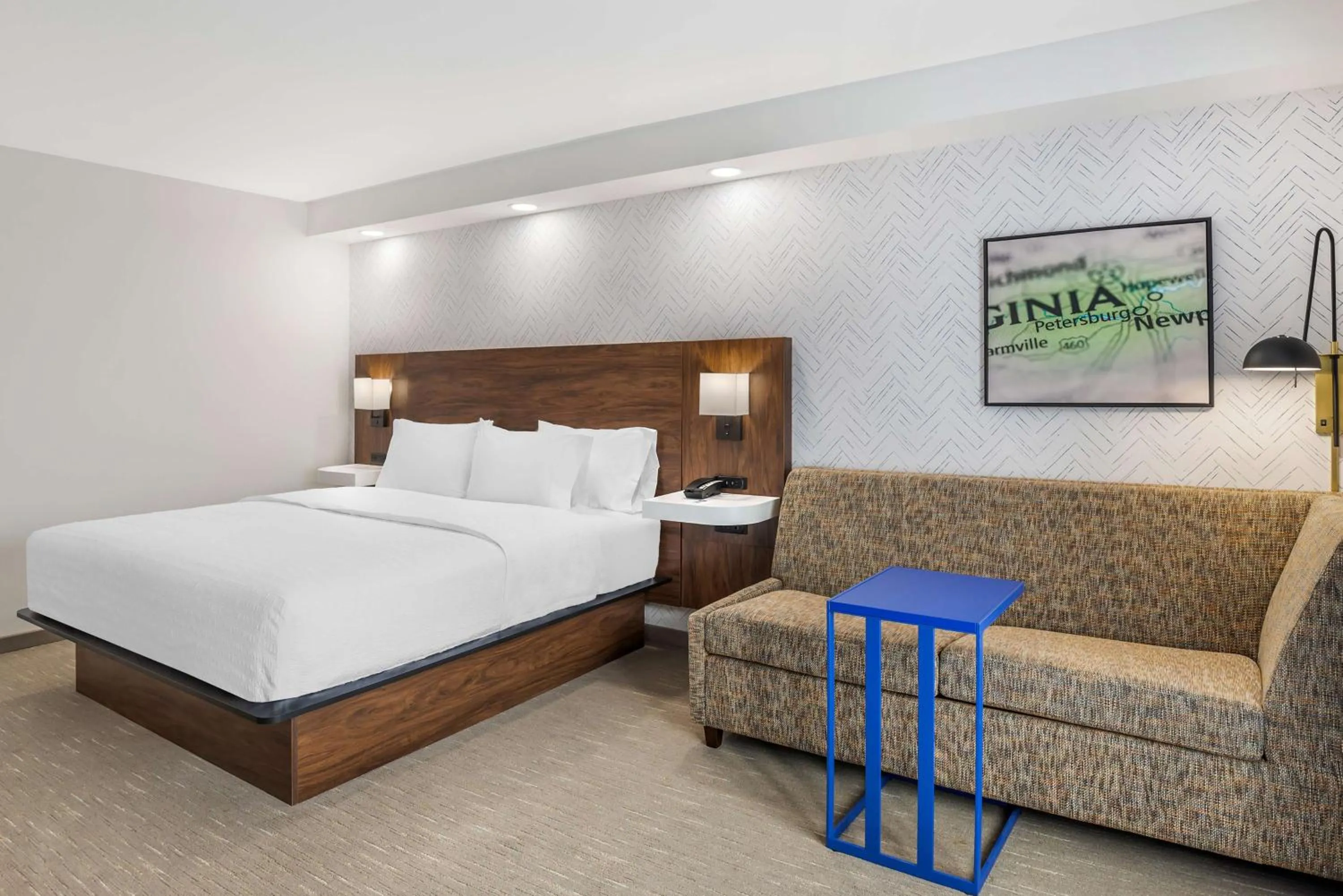 Bed in Hampton Inn Petersburg-Fort Lee