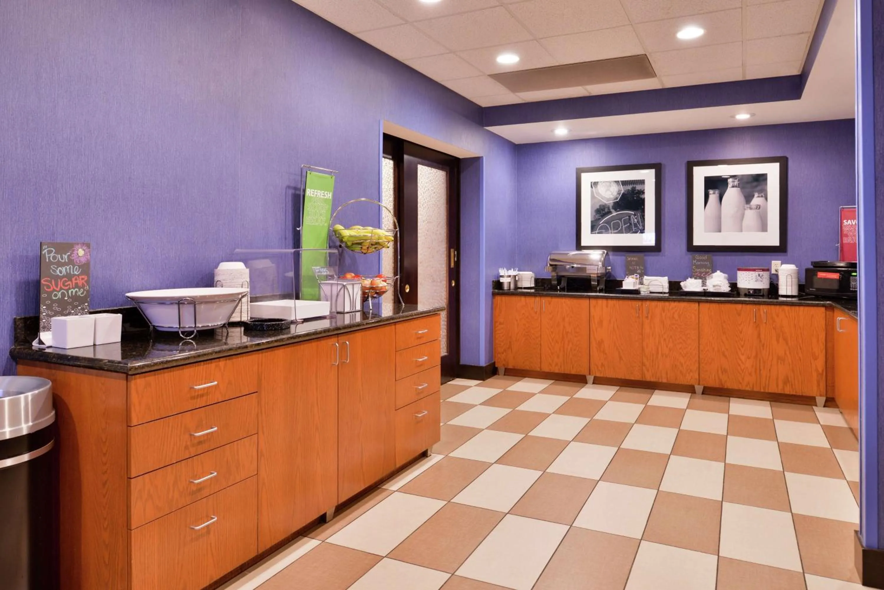 Breakfast in Hampton Inn Harrisonburg South