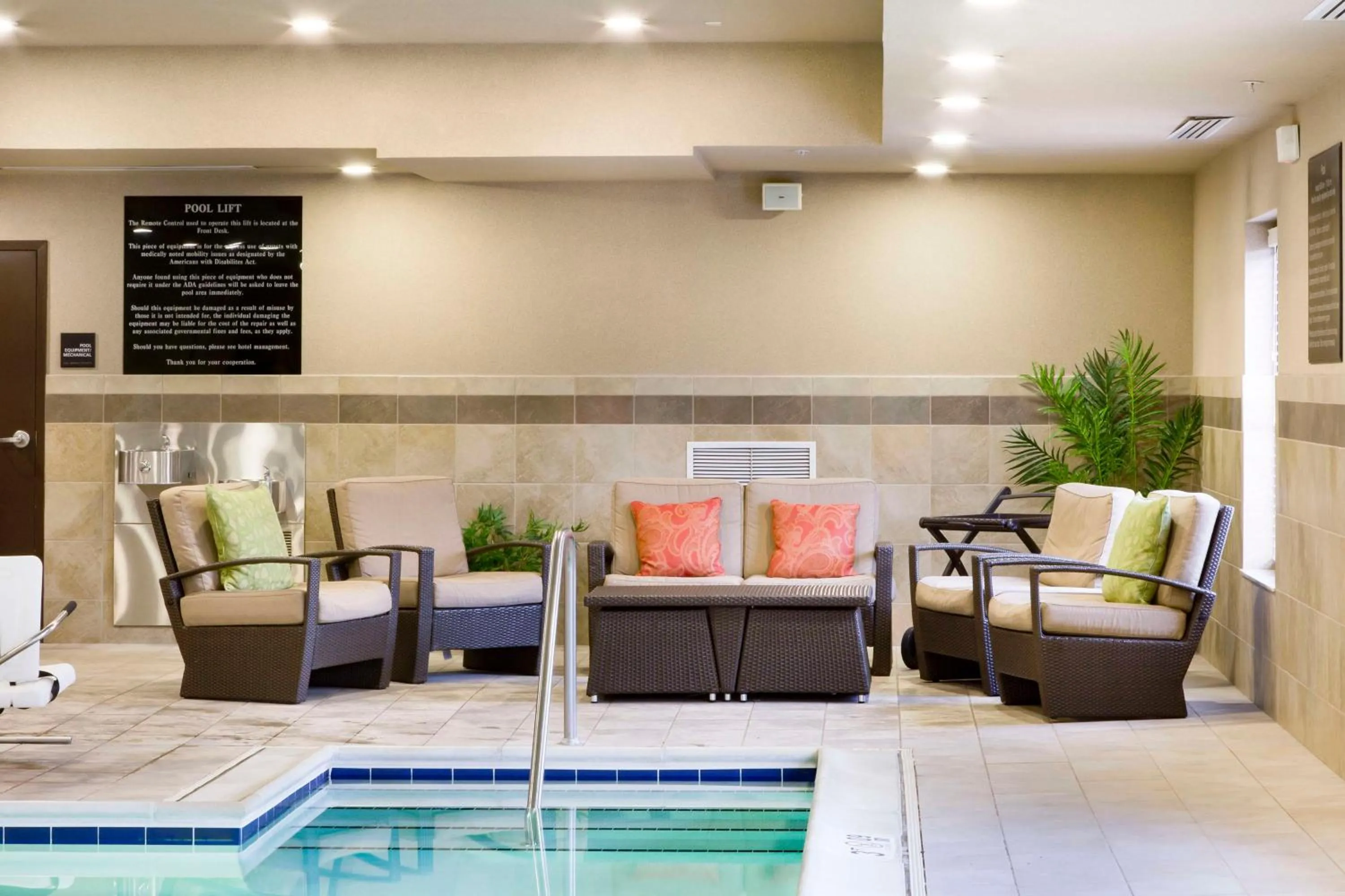 Pool view in Hampton Inn Harrisonburg South