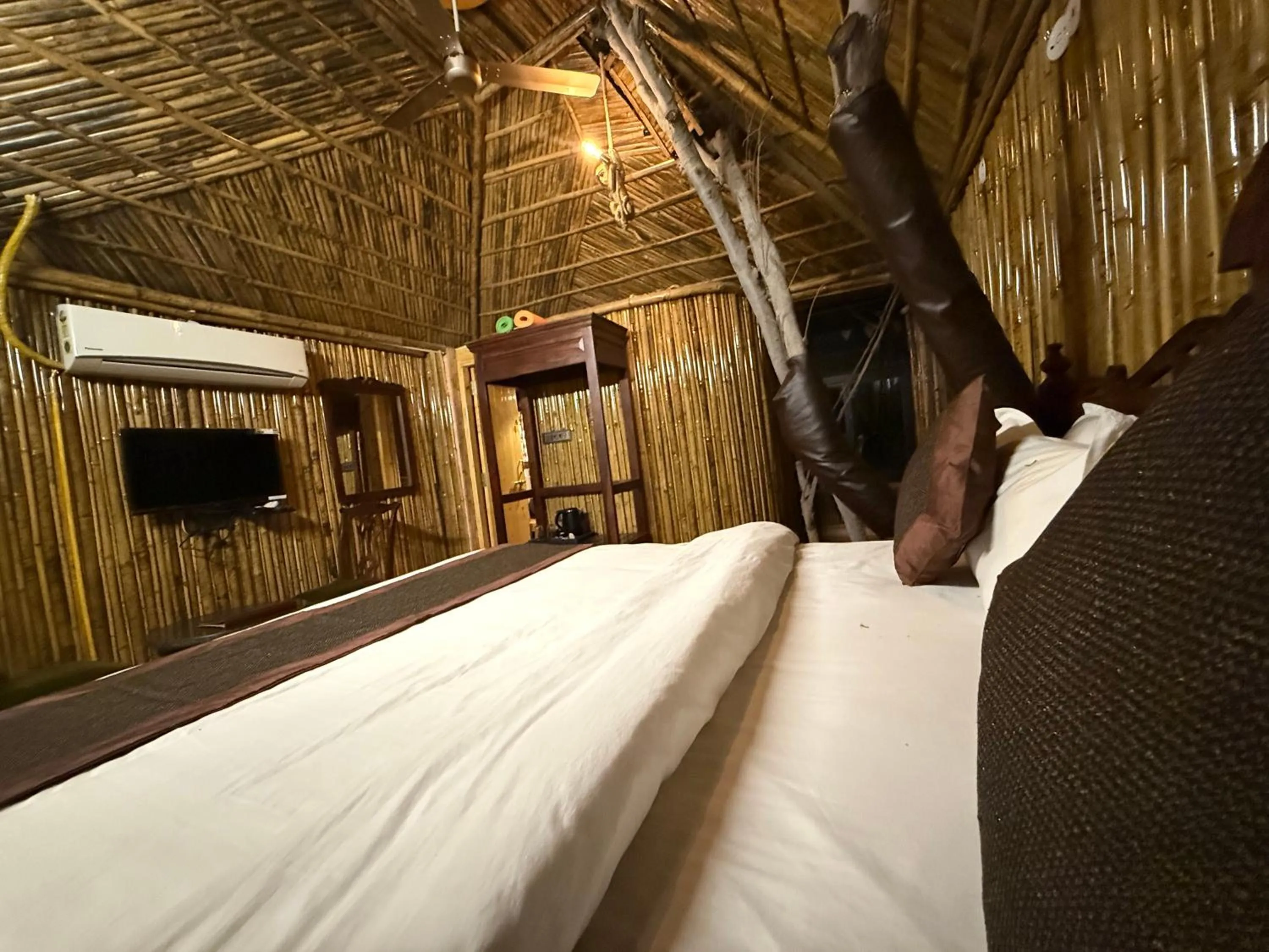 Bed in Hotel Green Heaven Resort