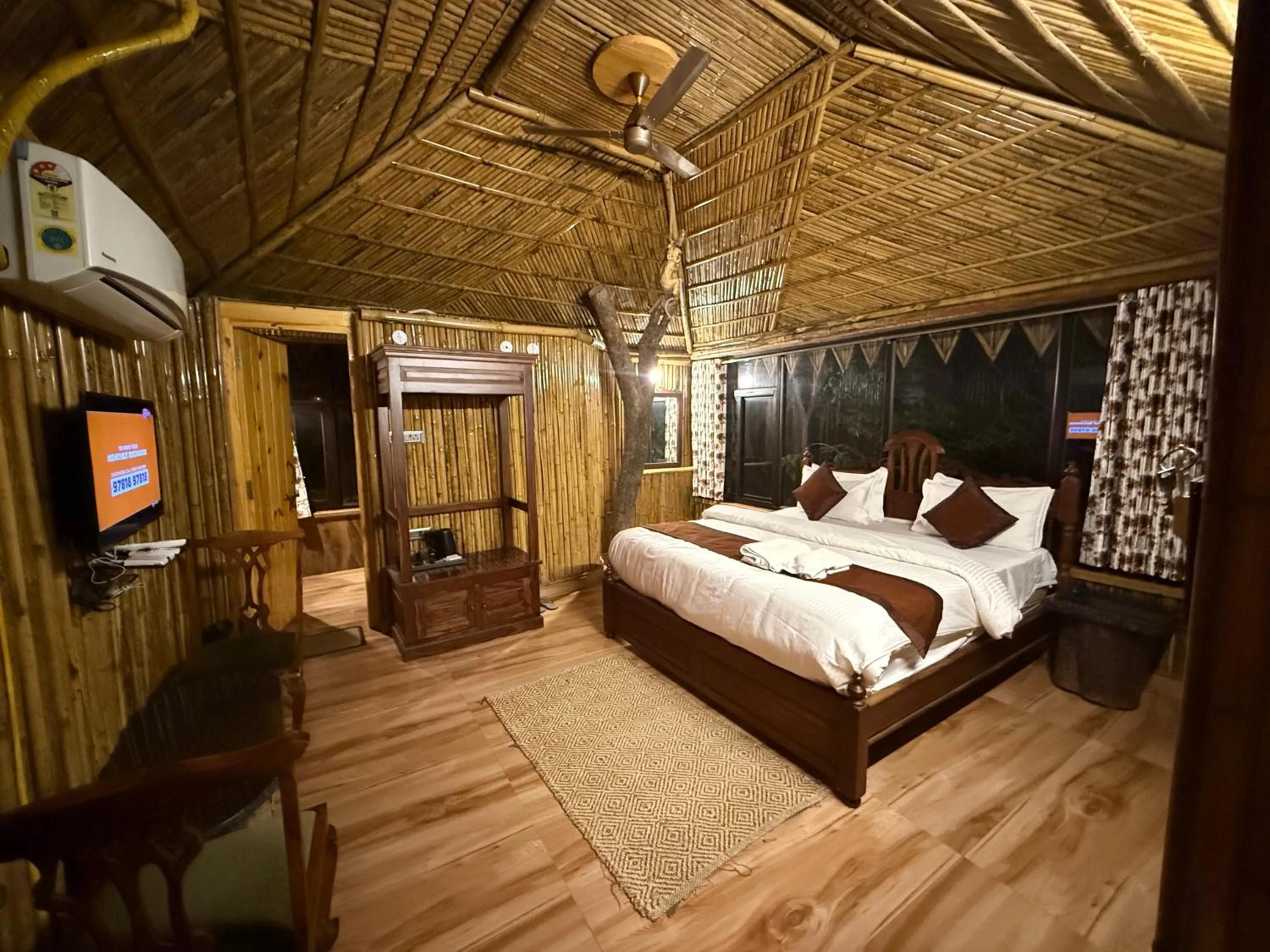 Bed in Hotel Green Heaven Resort