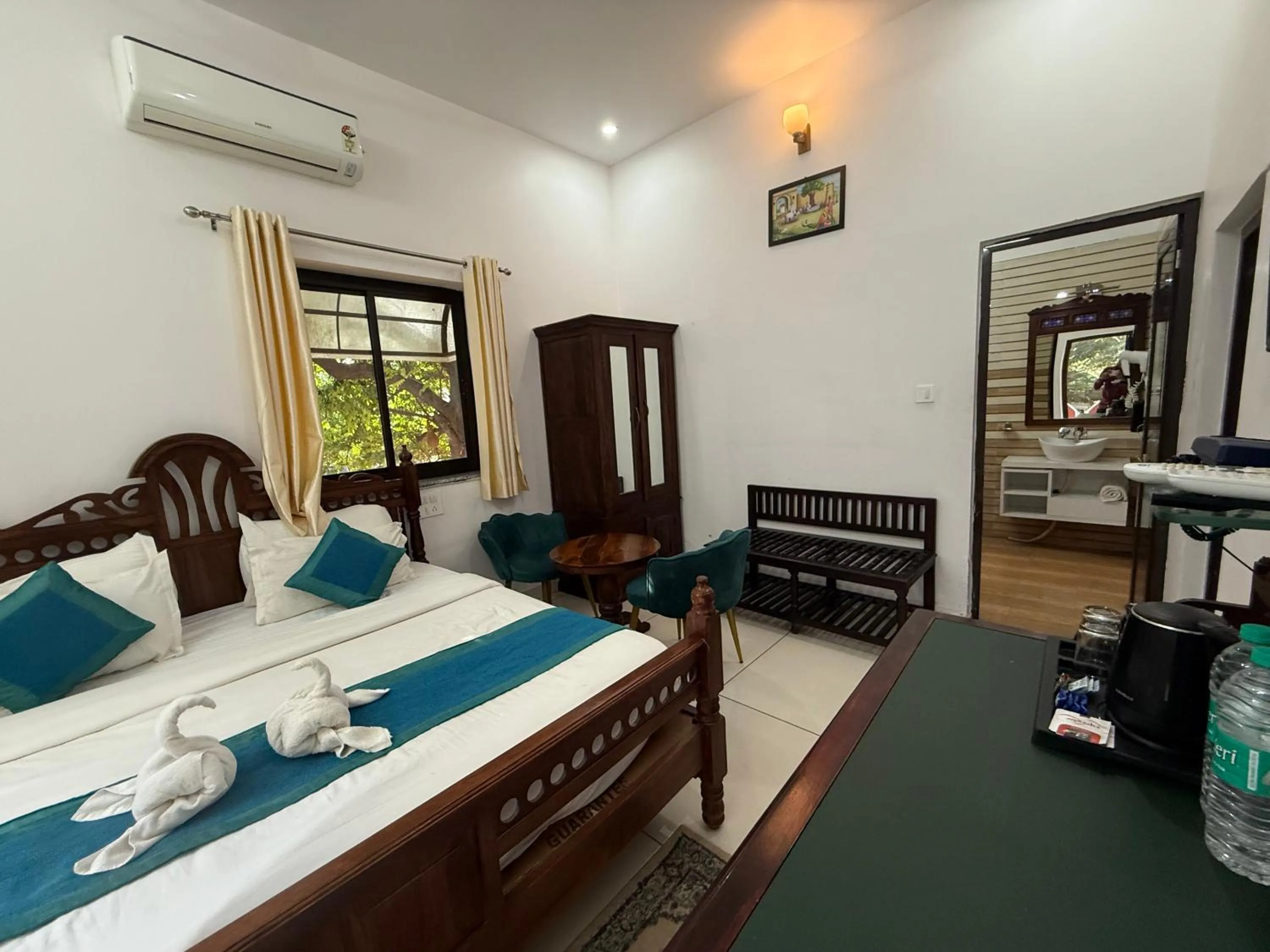 Bed in Hotel Green Heaven Resort