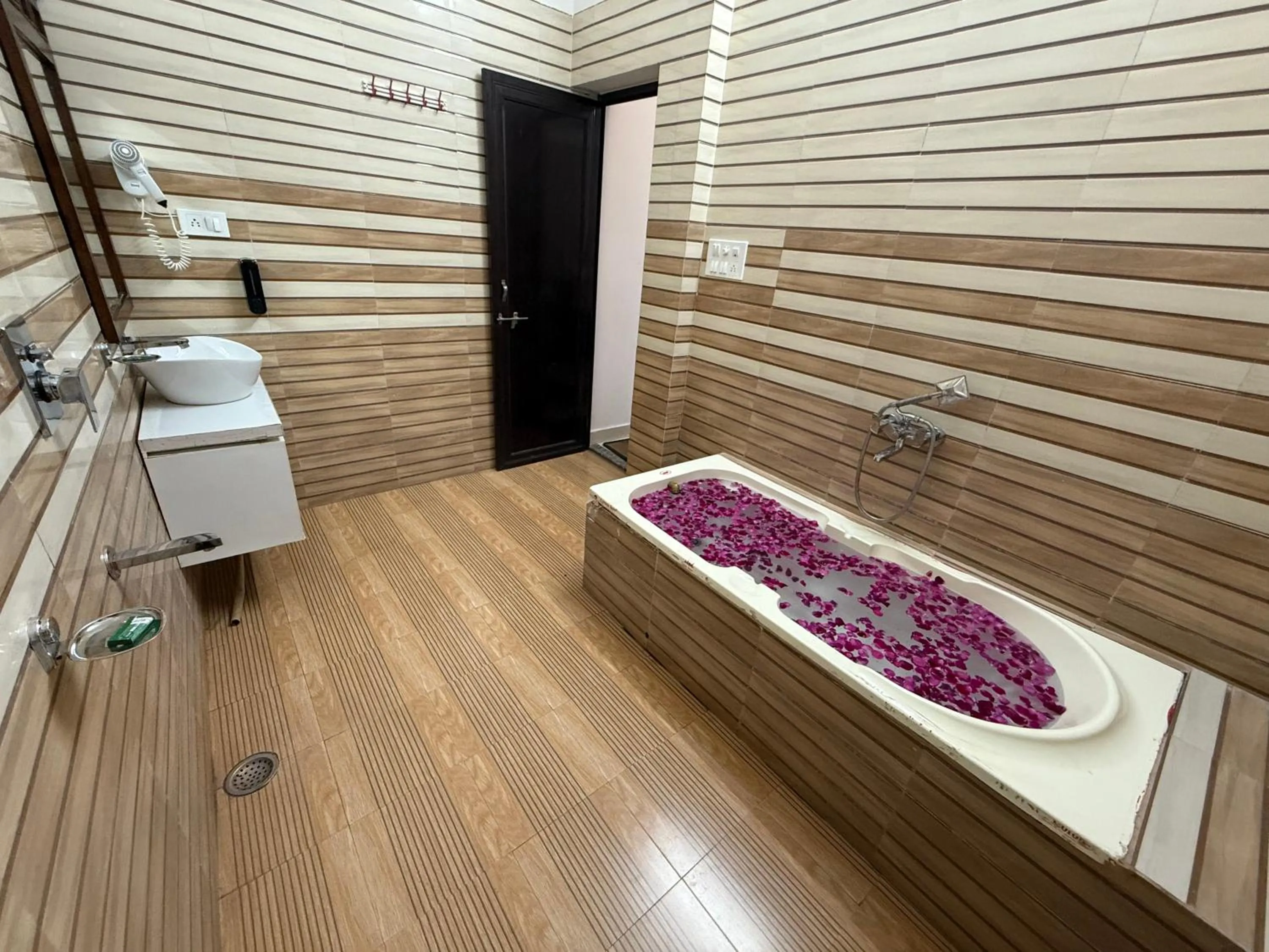 Hotel Green Heaven Resort