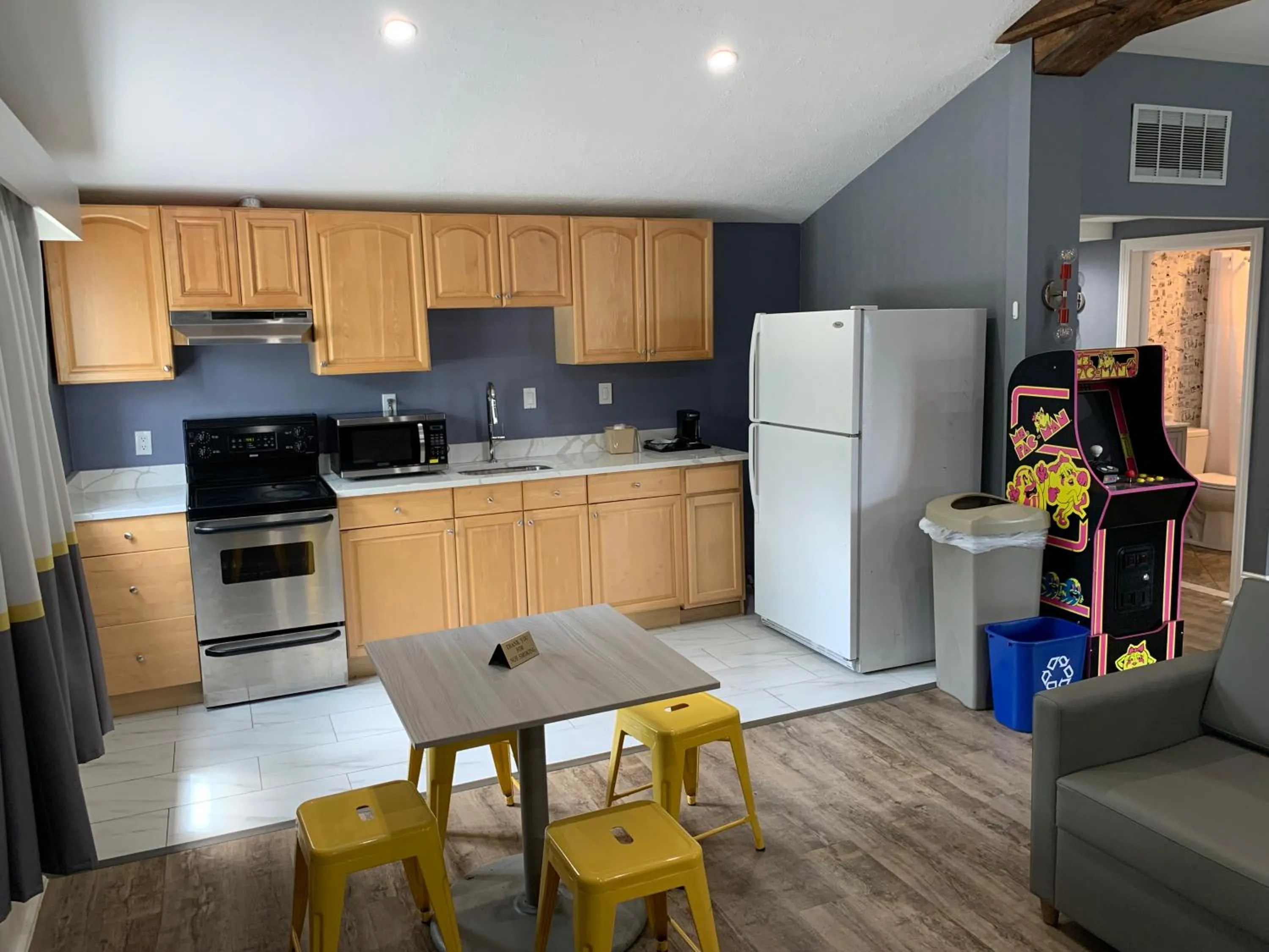 Super 8 by Wyndham Sturbridge