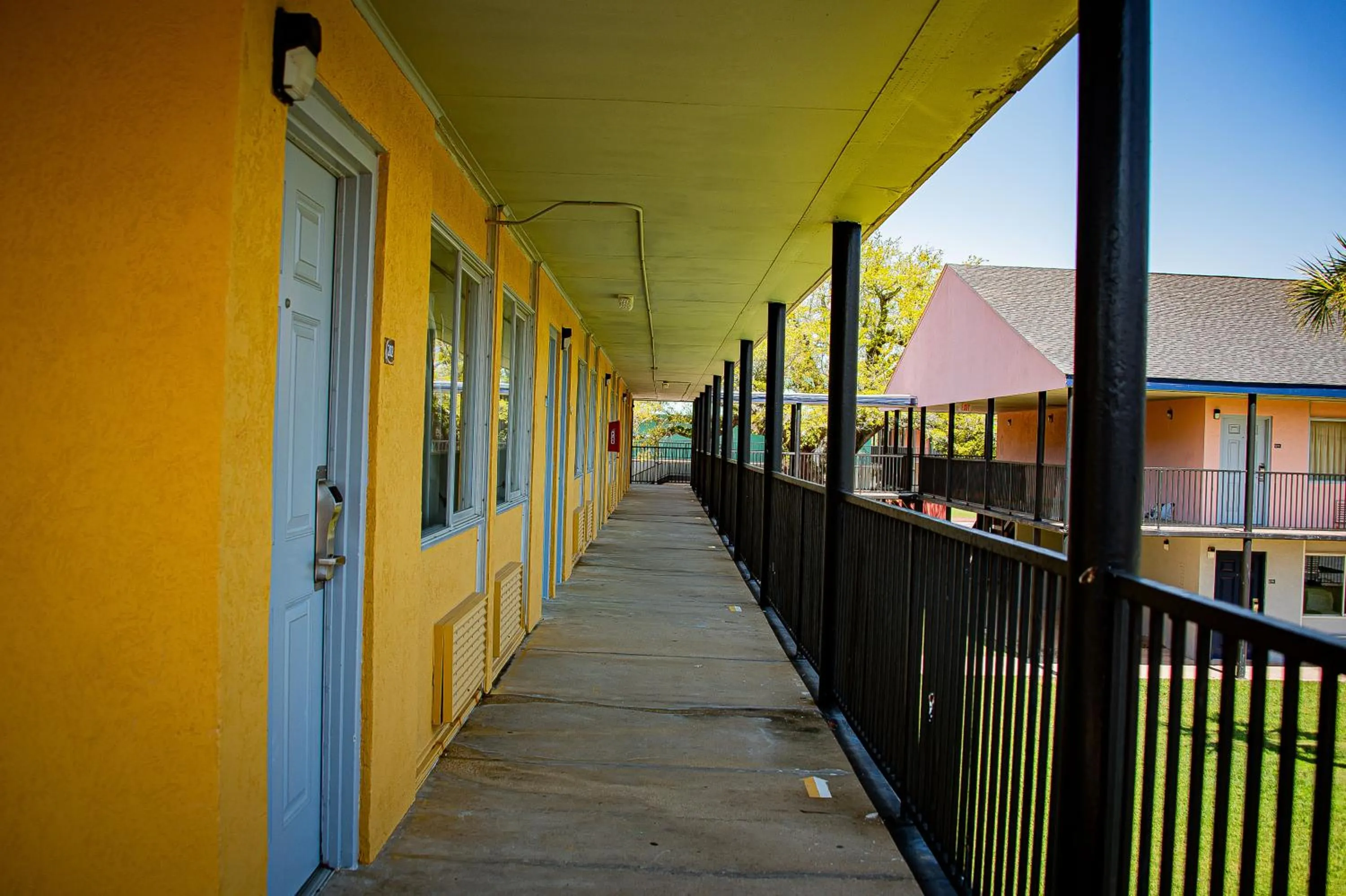 Super 8 by Wyndham Biloxi