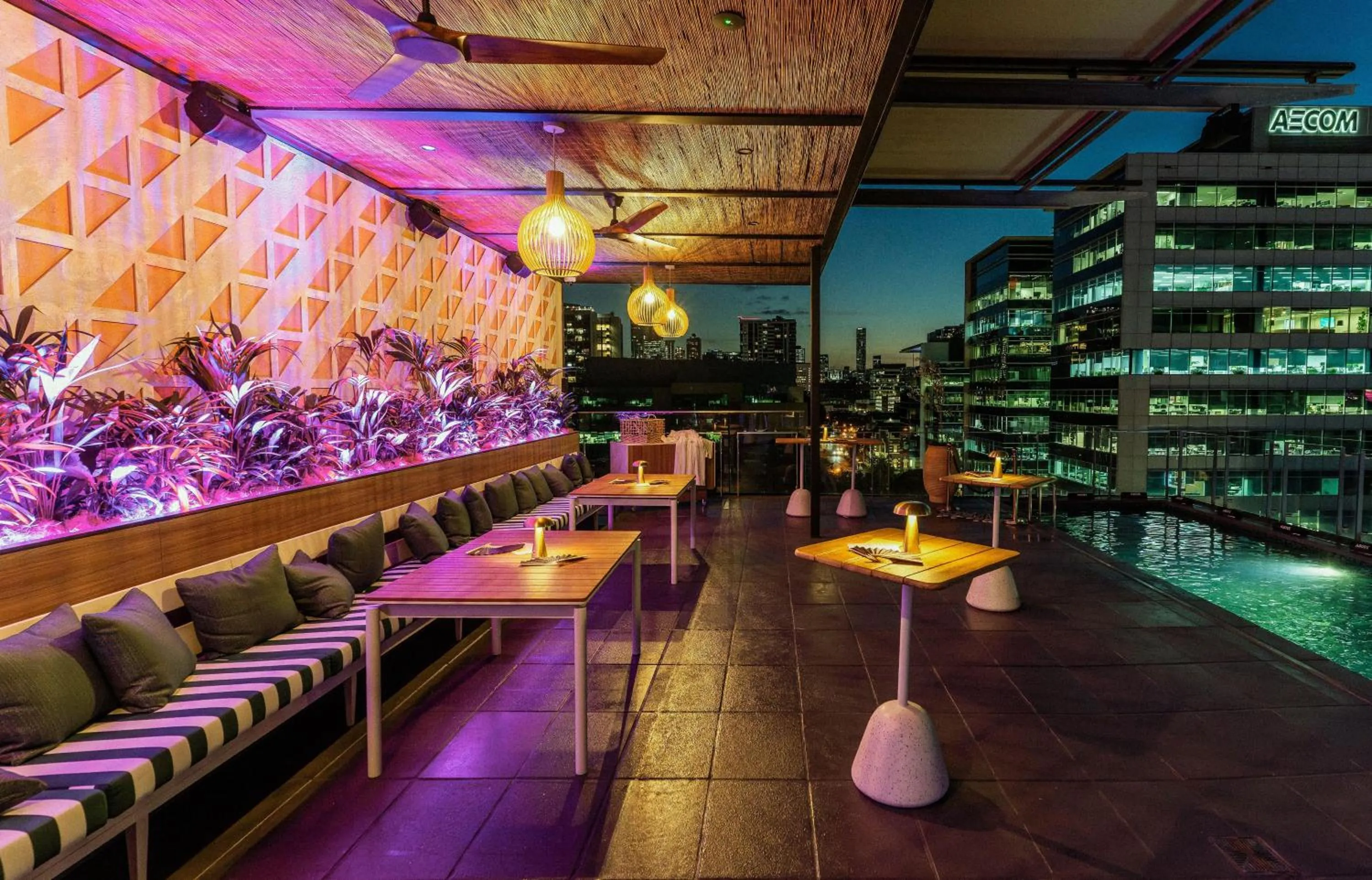 Lounge or bar in Ovolo Brisbane Fortitude Valley, a Wyndham Hotel