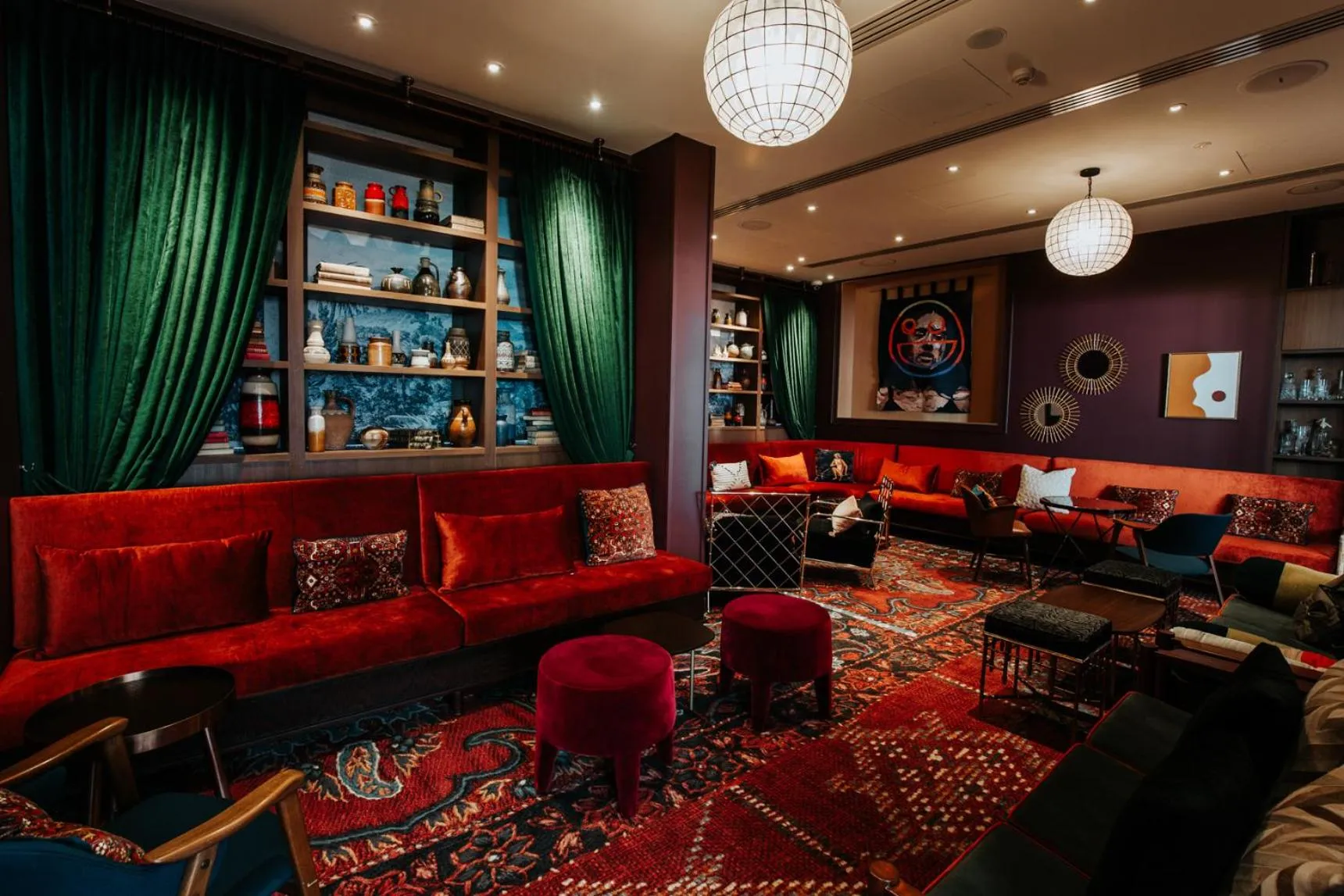 Lounge or bar in Ovolo Brisbane Fortitude Valley, a Wyndham Hotel