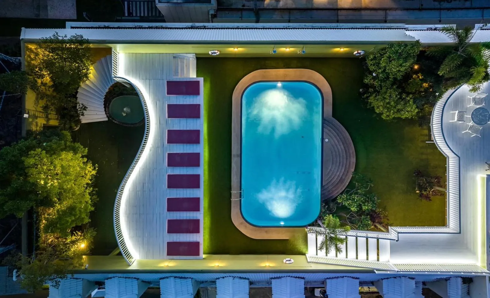 Swimming pool in The Victory Residences Bangkok